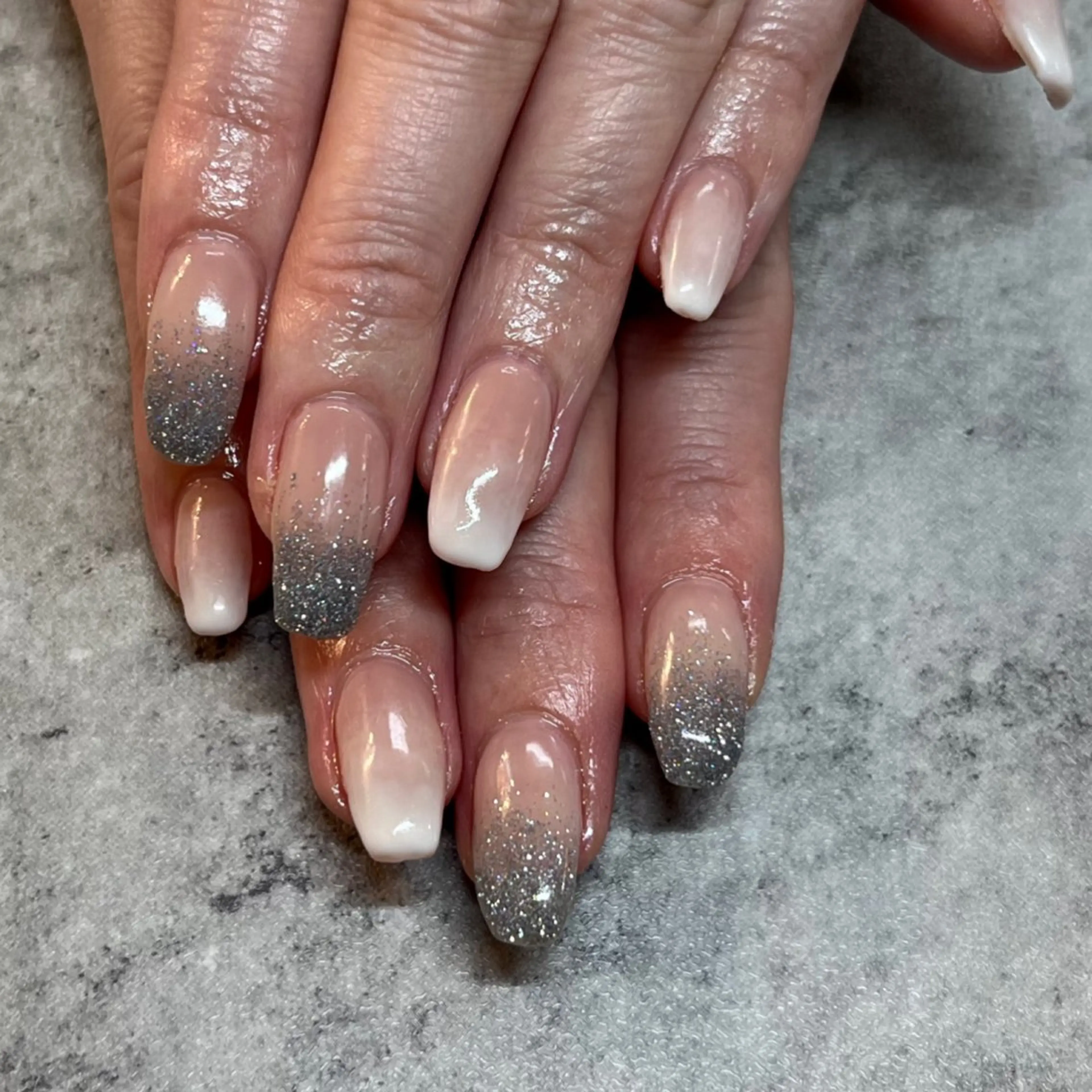 ネイル グラデーション Beauty salon smily 八尾店所属・nail salon smily momoのネイルデザイン