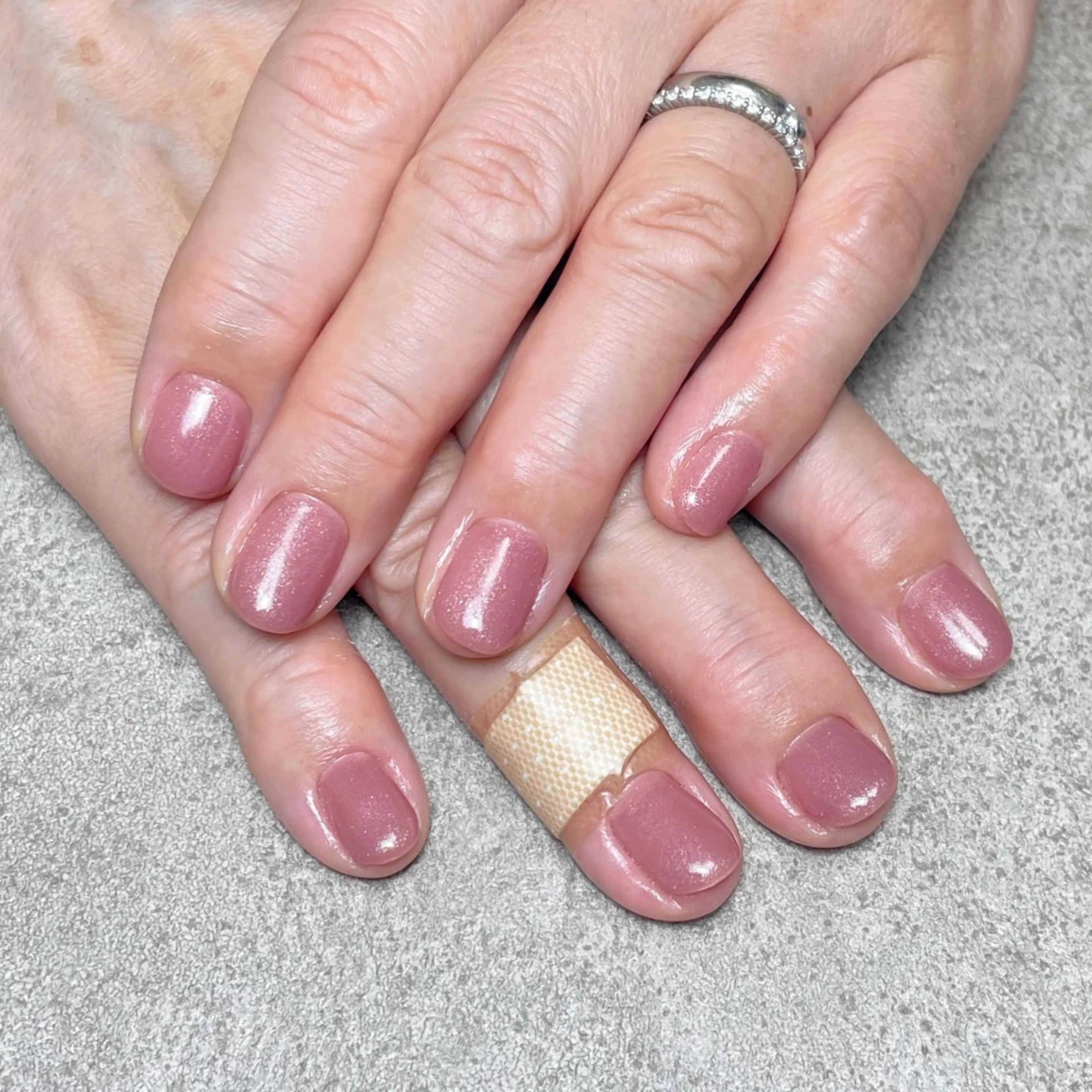 ネイル ハンドネイル nailroom DIASOMNIAのネイルデザイン