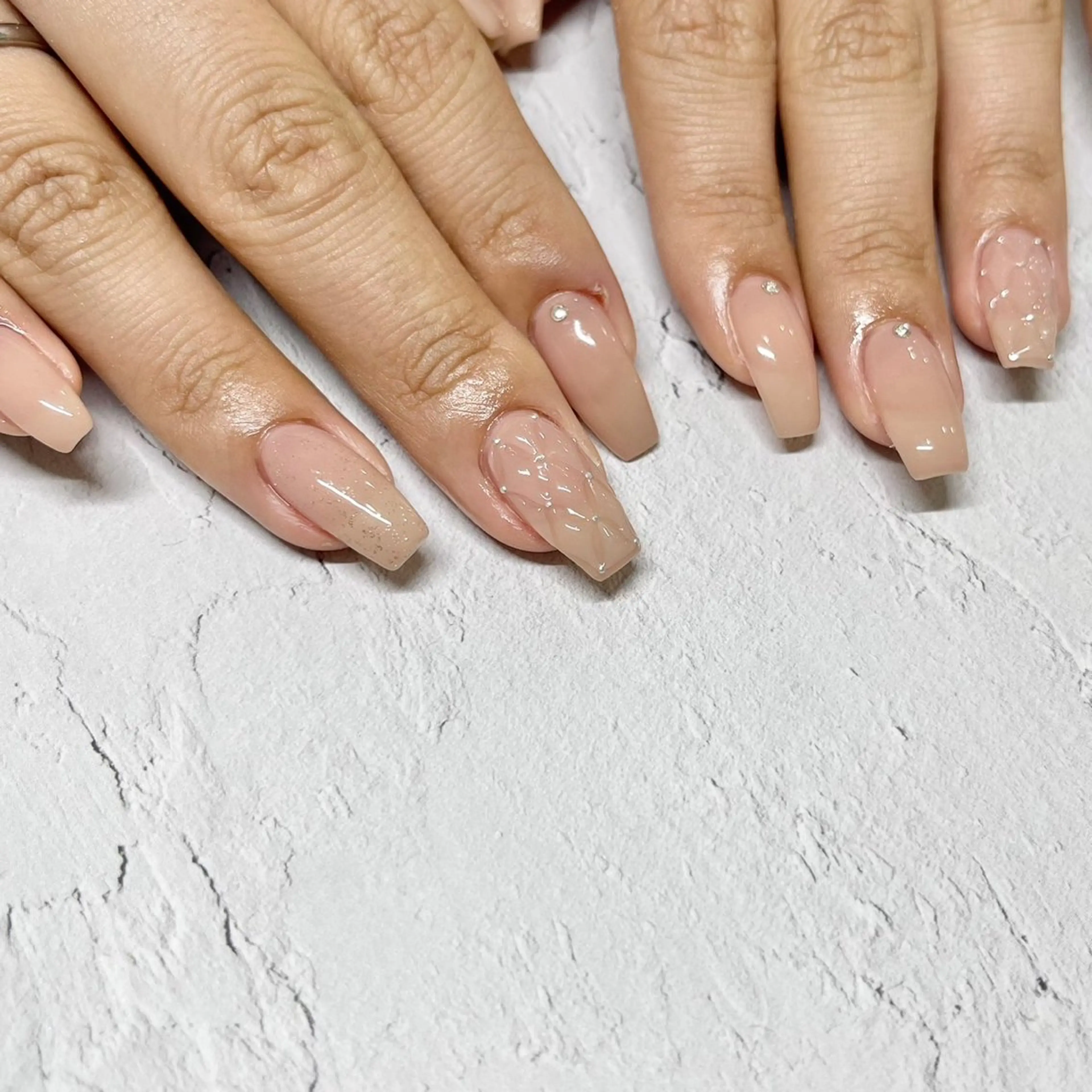 ネイル PEEKABOO京橋 EYE&NAILのマツエク・マツパデザイン