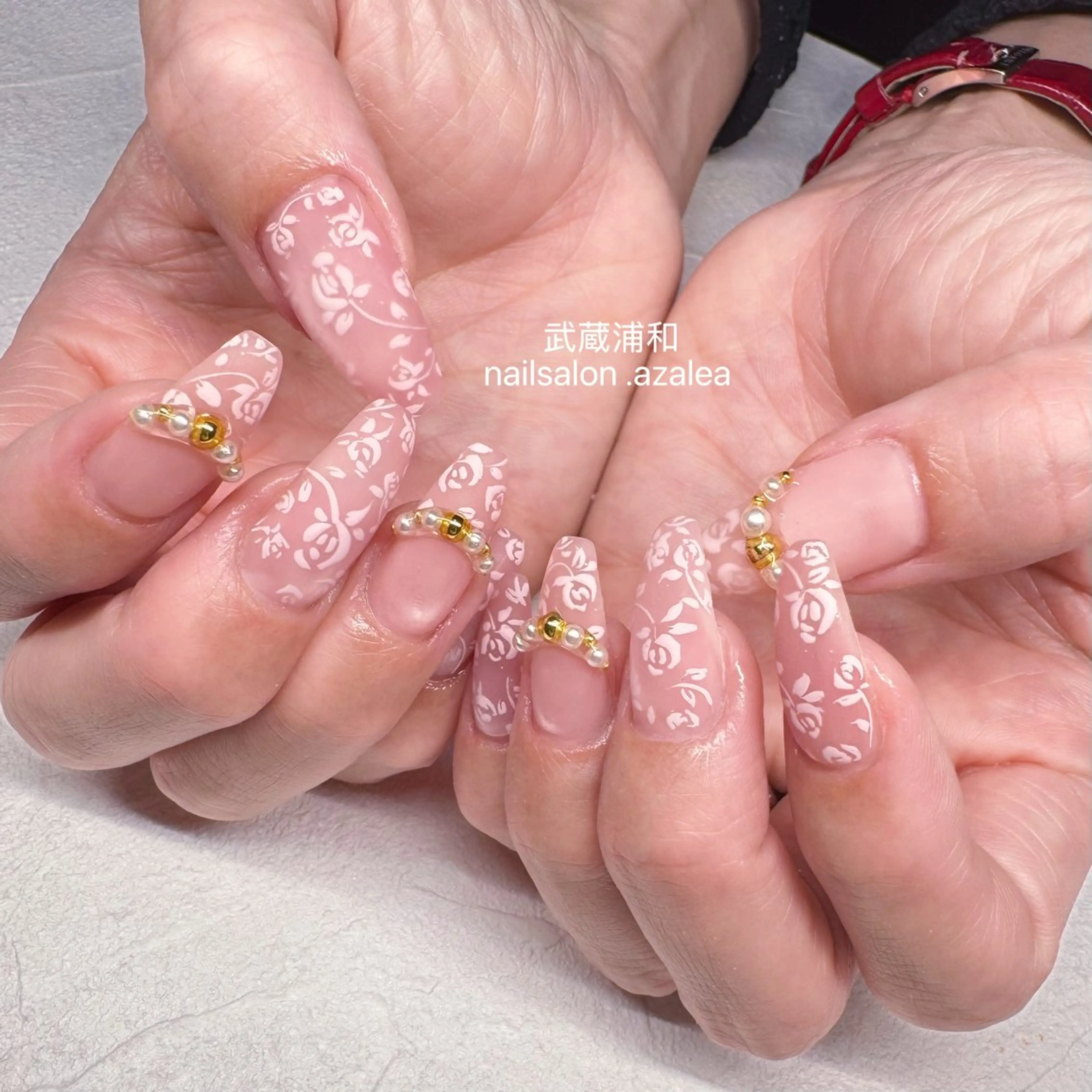 ネイル ハンドネイル R inのネイルデザイン