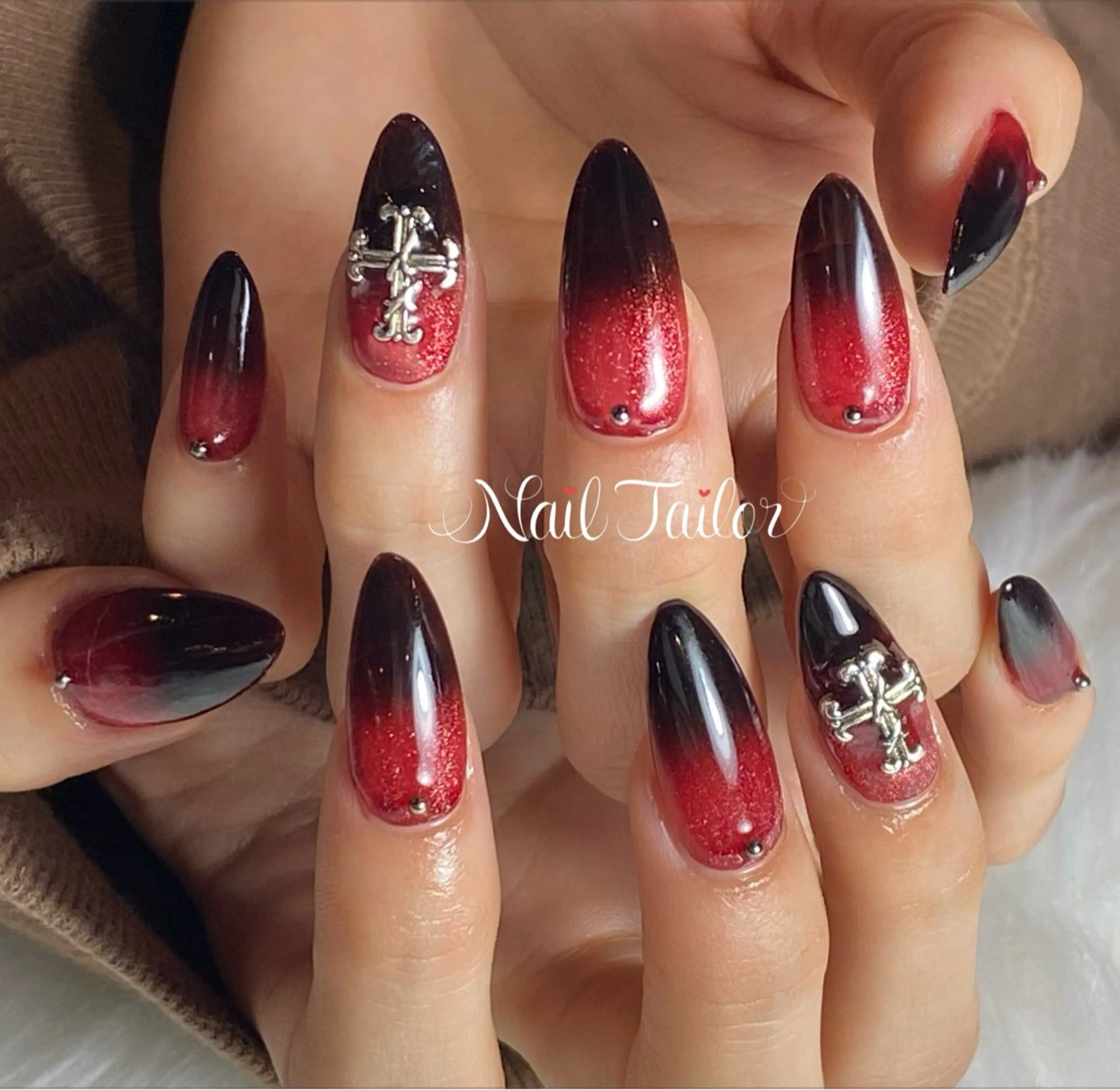 ネイル 長さ出し グラデーション 卒業式 ロングネイル 赤色 ハンドネイル 〜Nail Tailor〜　ネイルテイラー所属・NailTailor ネイルテイラーのネイルデザイン