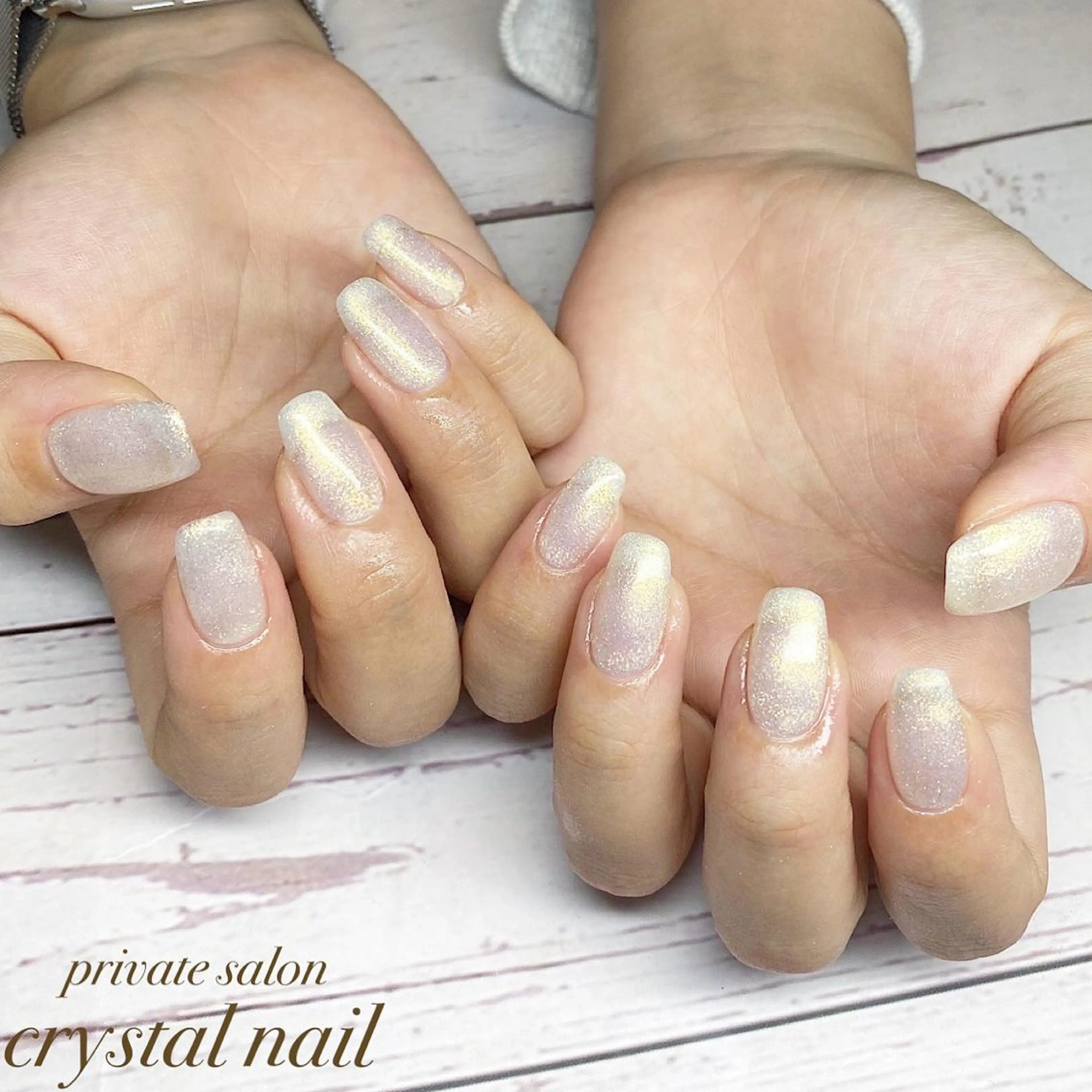 ネイル ホワイト Crystal Nailのネイルデザイン
