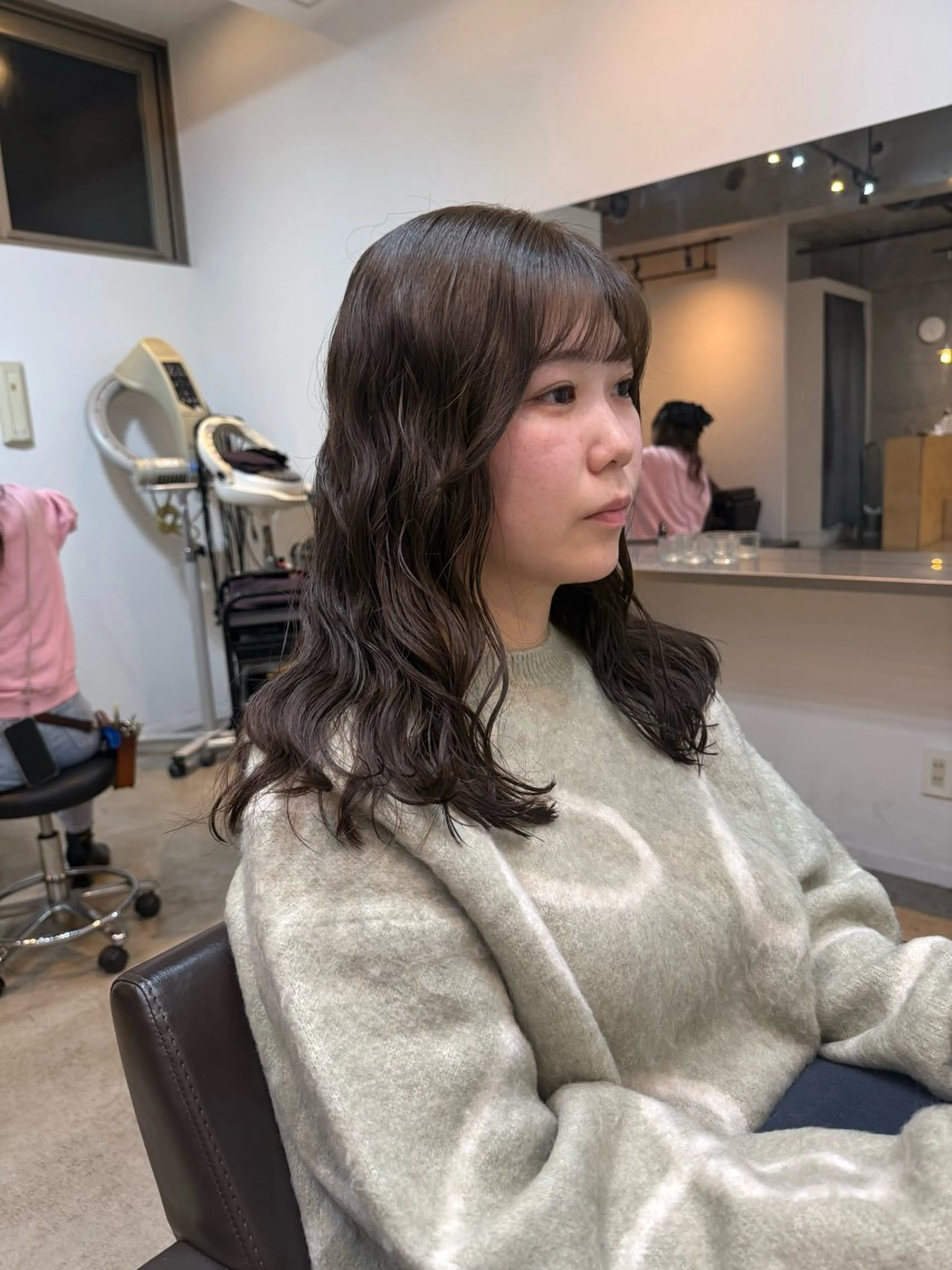 セミロング セミロングパーマ カット ヘアカラー パーマ トリートメント デジタルパーマ ウェーブパーマ/神野のヘアスタイル