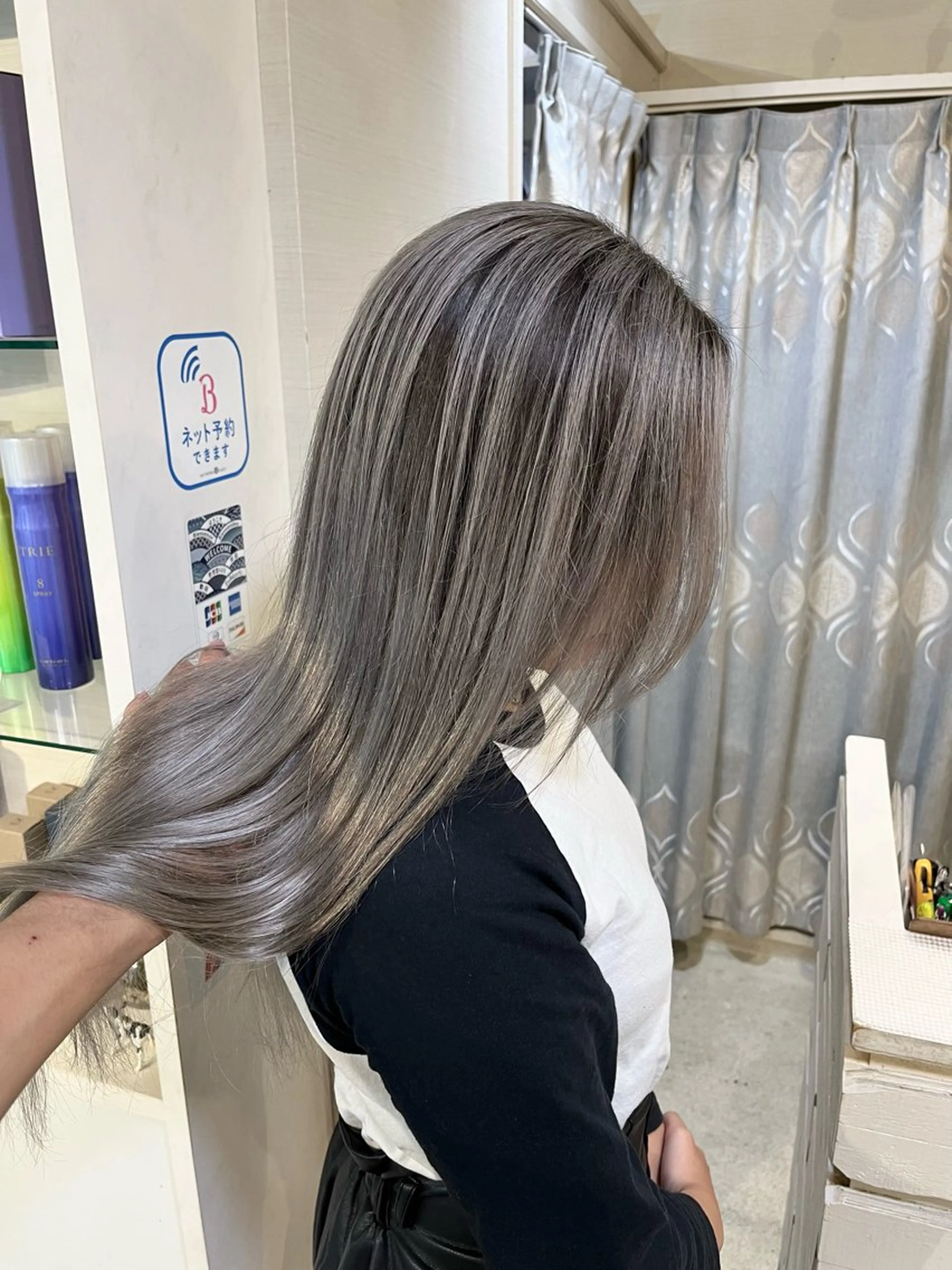 ロング カラー バレイヤージュ ブリーチ レイヤーカット ヘアカラー カラー特化美容師 なかもと たつひろのヘアスタイル