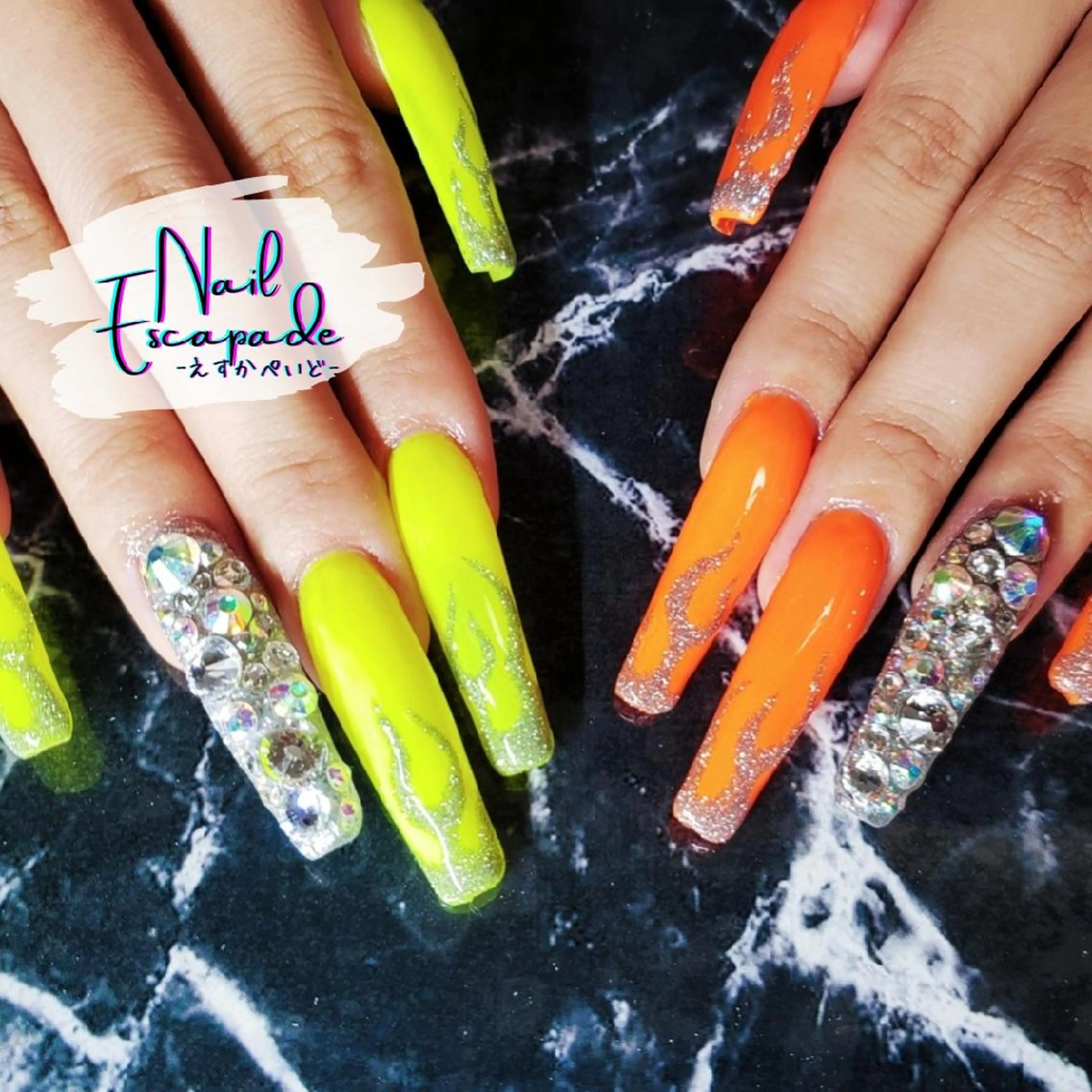 ロング ネイル フラッシュネイル ハンドネイル クロキ 。のネイルデザイン