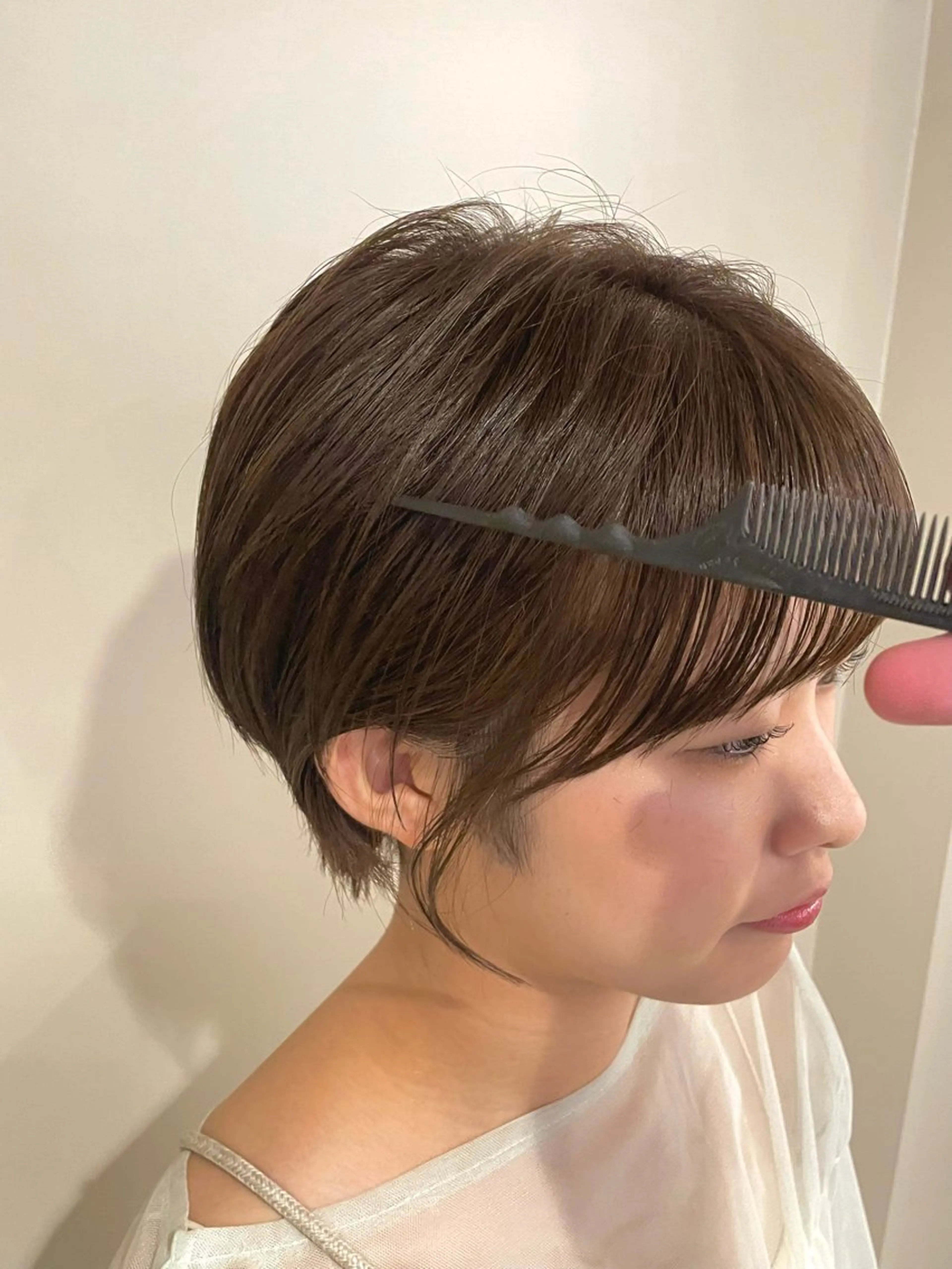 ショート カラー ベージュカラー ブリーチ ダブルカラー ブリーチなしカラー オリーブベージュ ヘアカラー 矢場町/酸性ストレー ト/髪質改善/リオのヘアスタイル