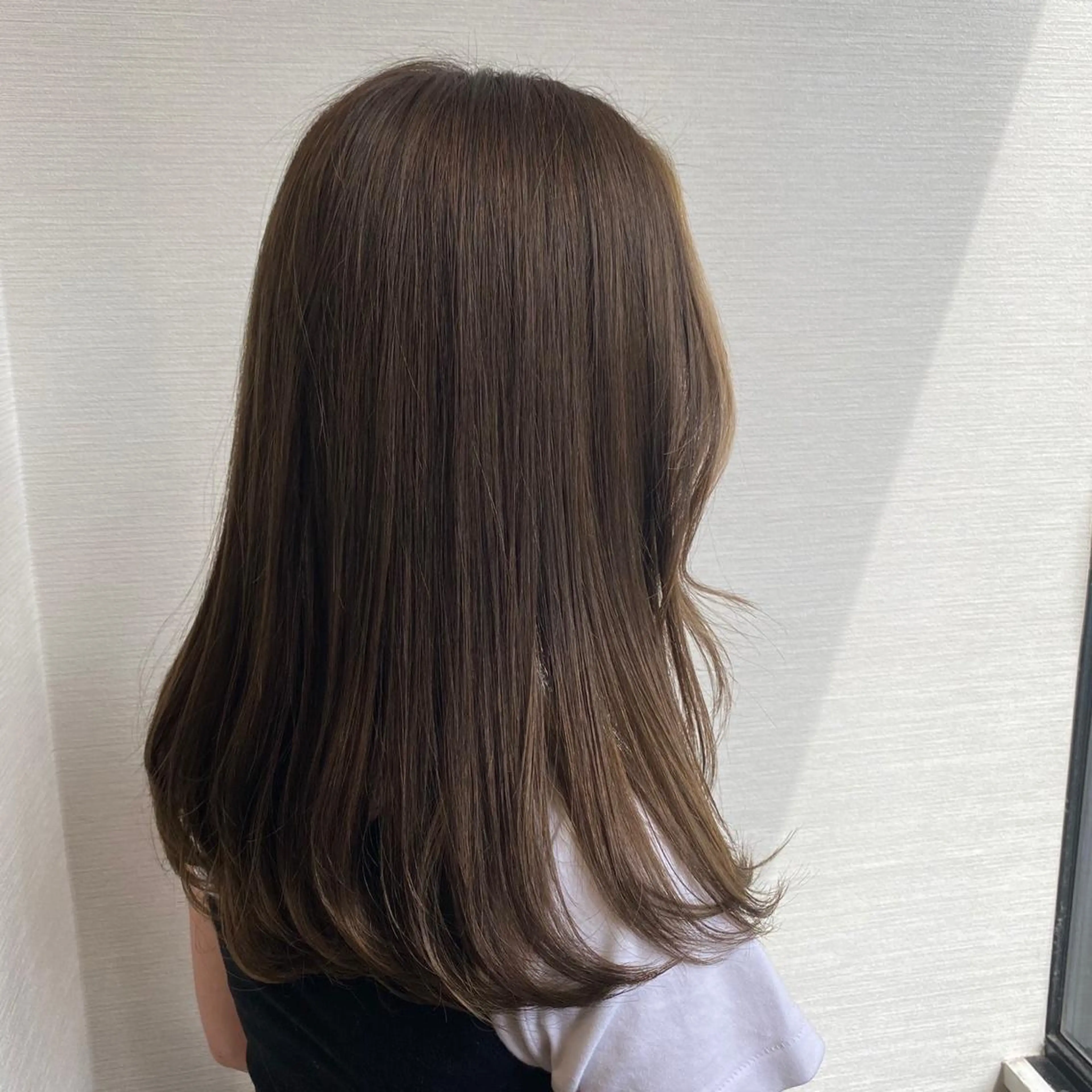 ロング カラー pour.所属・中崎町/カット 小柴　楽士のヘアスタイル