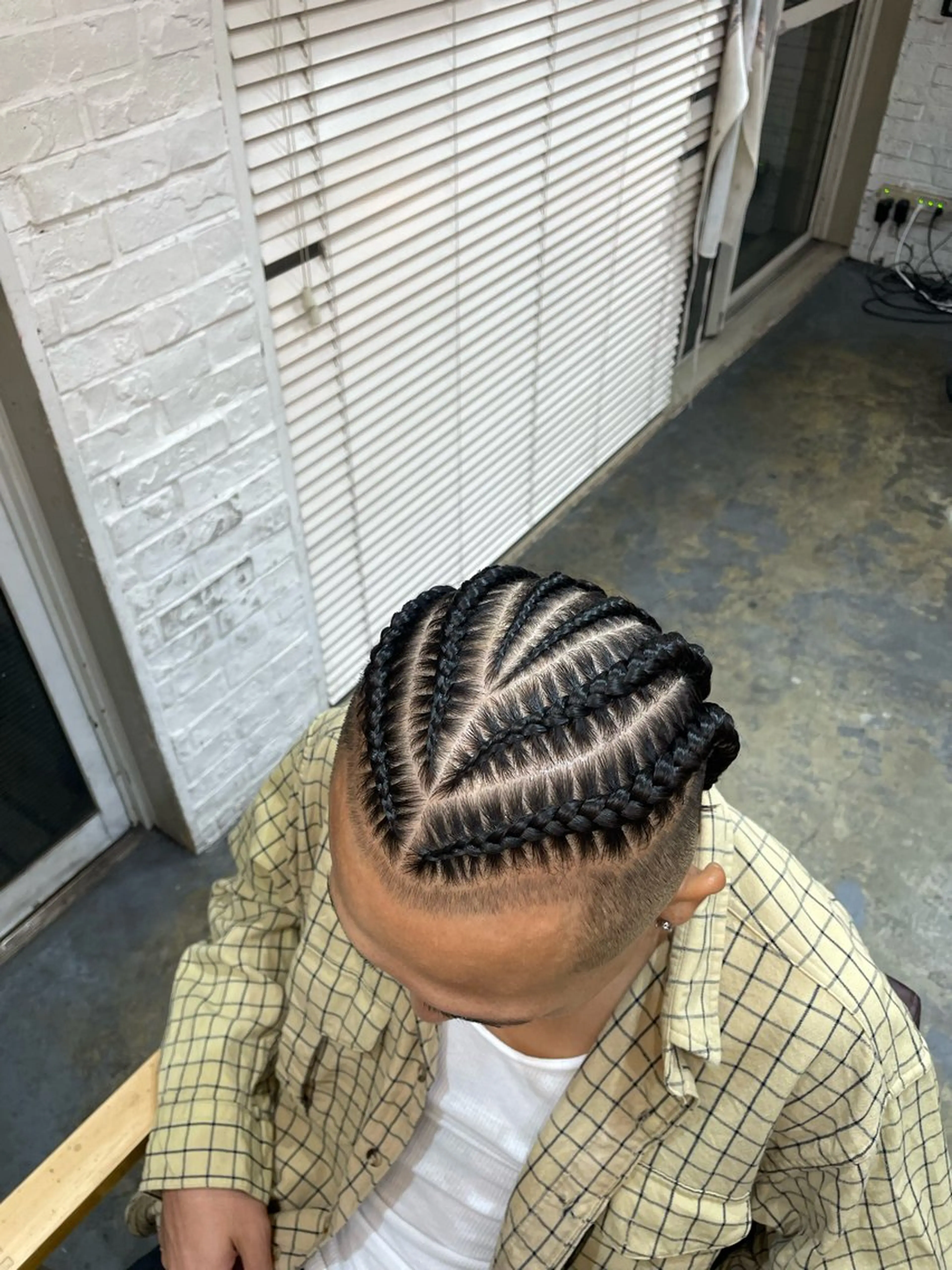 メンズ コーンロウ／ブレイズ SYUのヘアスタイル