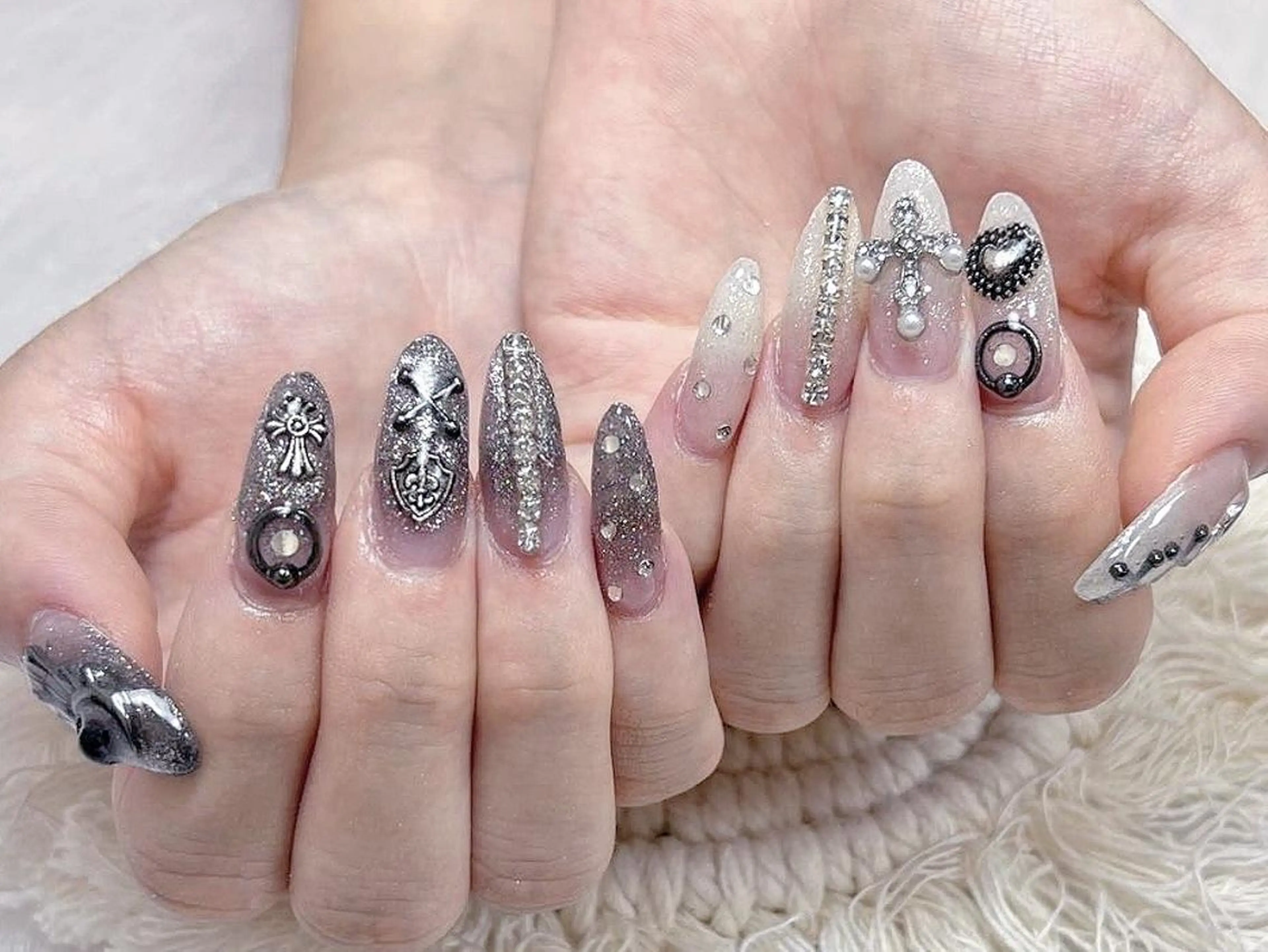 ネイル DEMAIN- 🌹のネイルデザイン