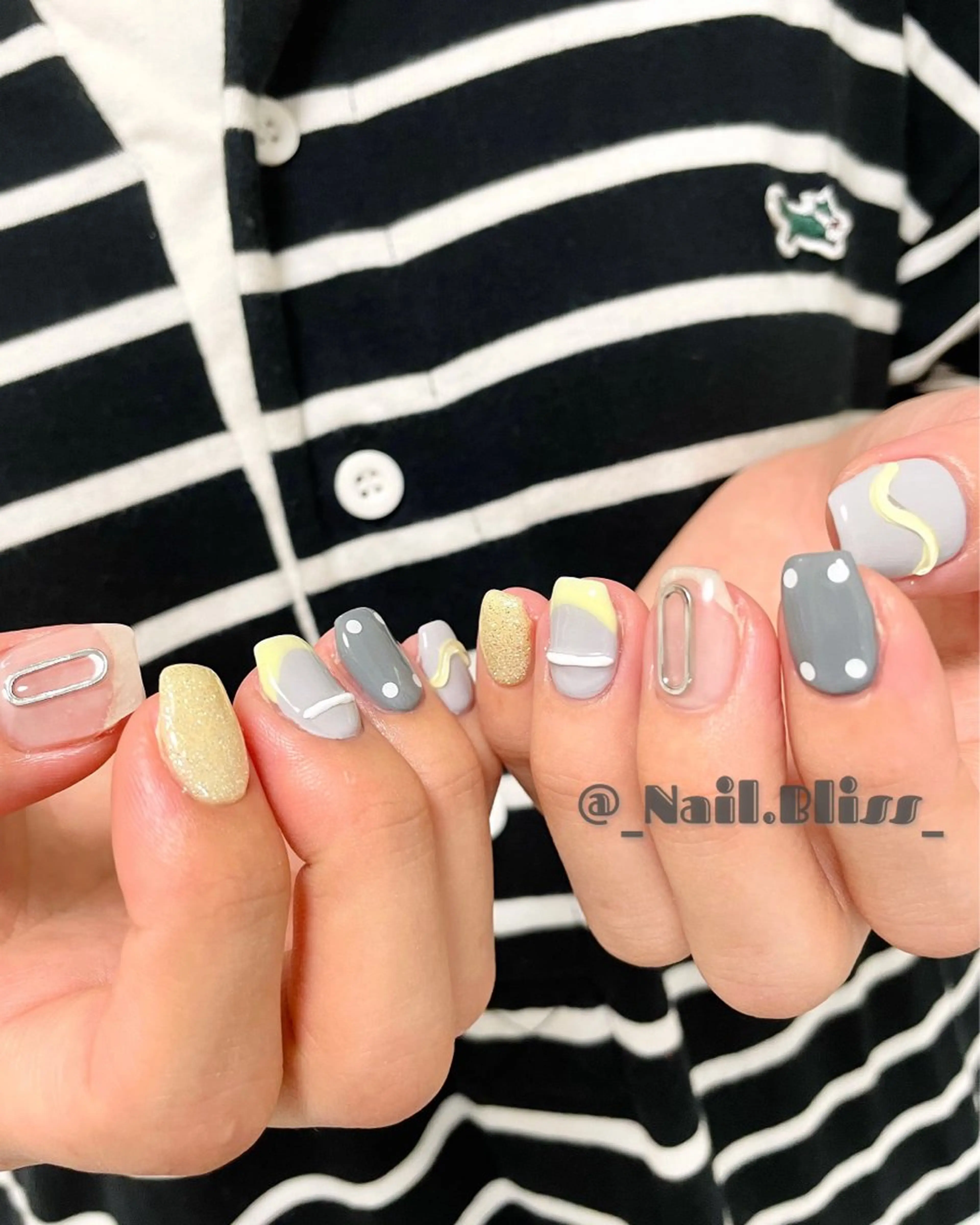 ネイル 持ち込み 黄色 ハンドネイル NAIL BLISSのネイルデザイン