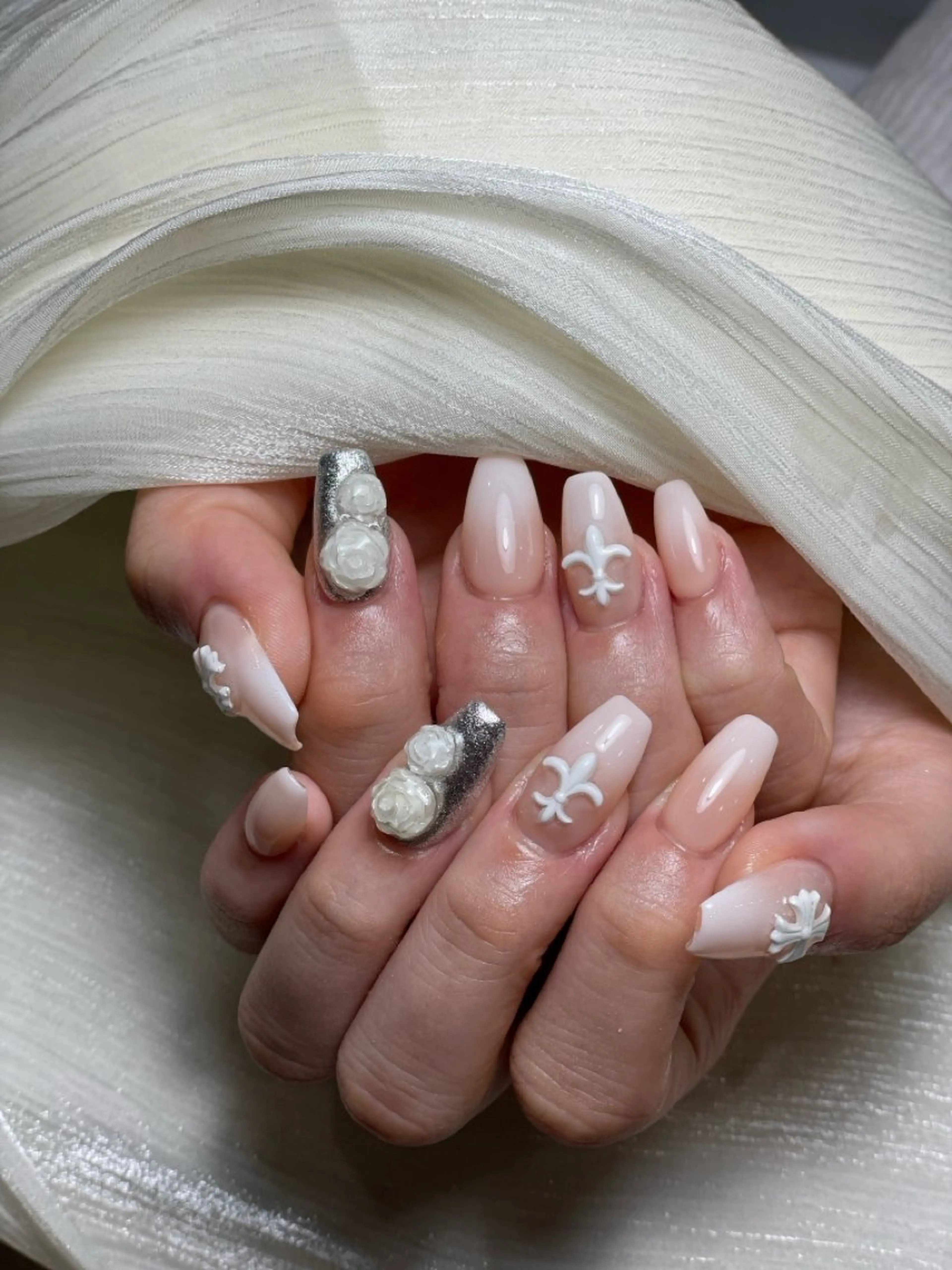 ネイル も ものネイルデザイン