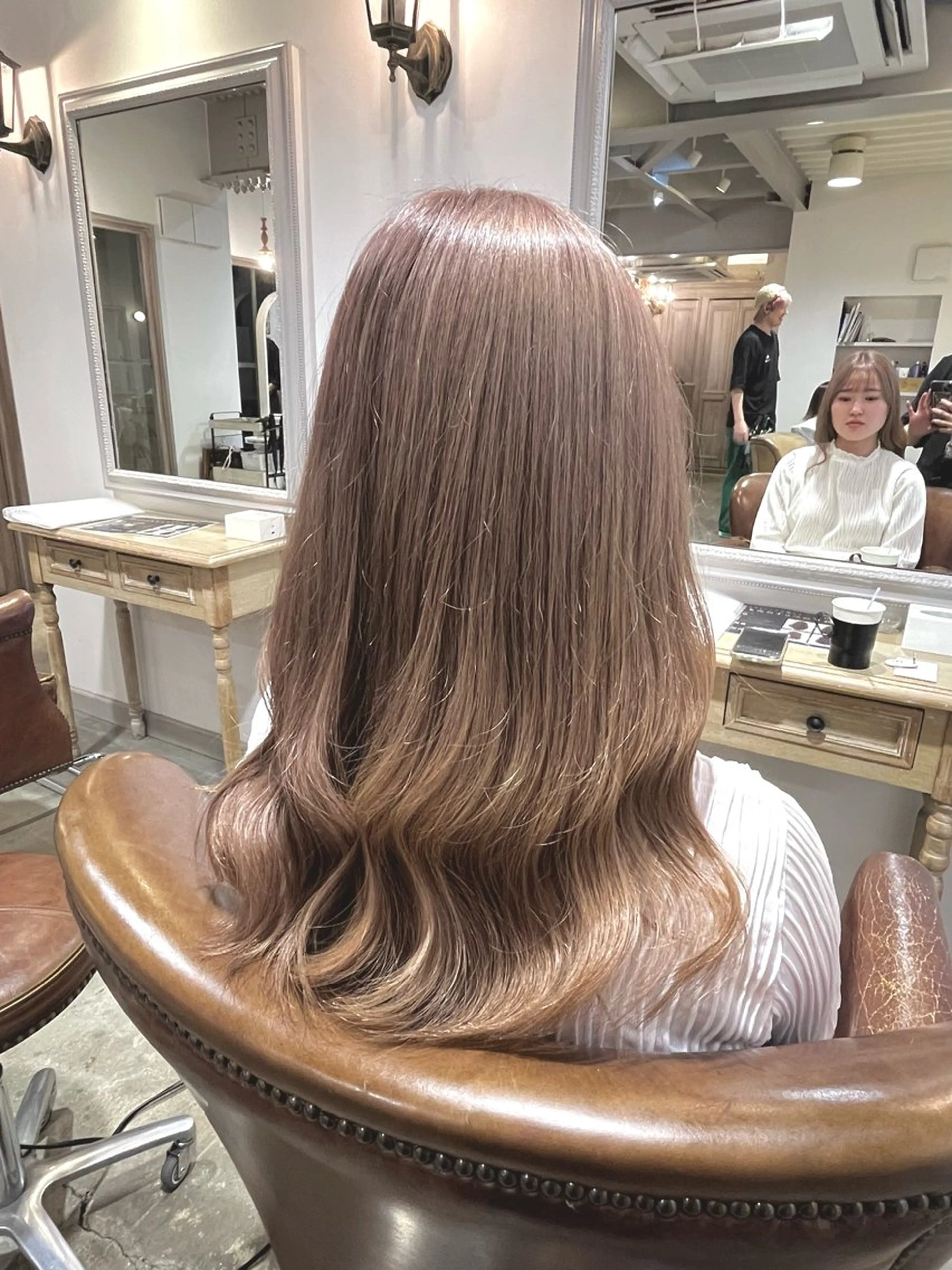 ロング カラー ナルセナツキ 👾ハイトーンのヘアスタイル