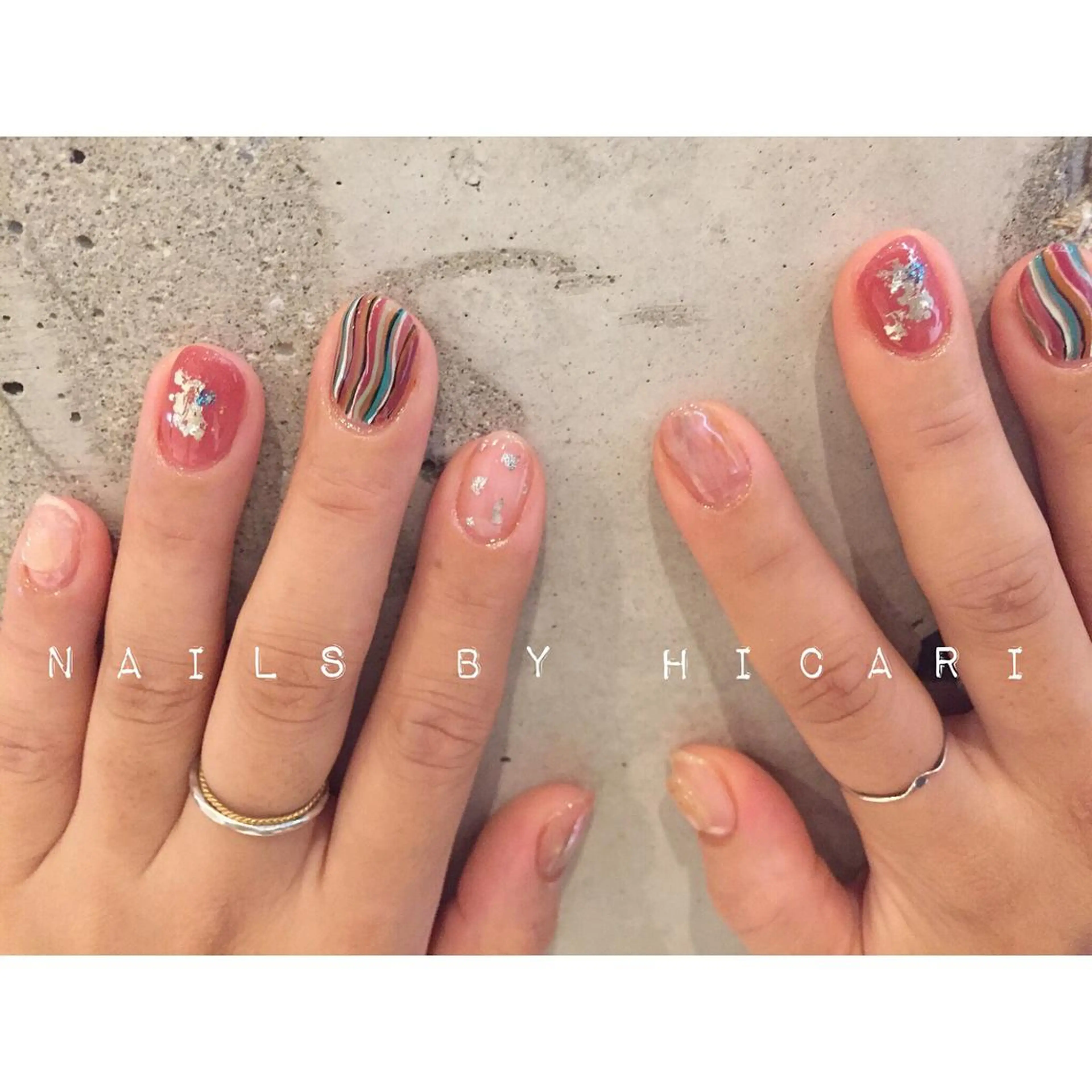 ショート カラー ネイル マツエク・マツパ ジェルネイル ニュアンスネイル パラジェル illum hicariのネイルデザイン