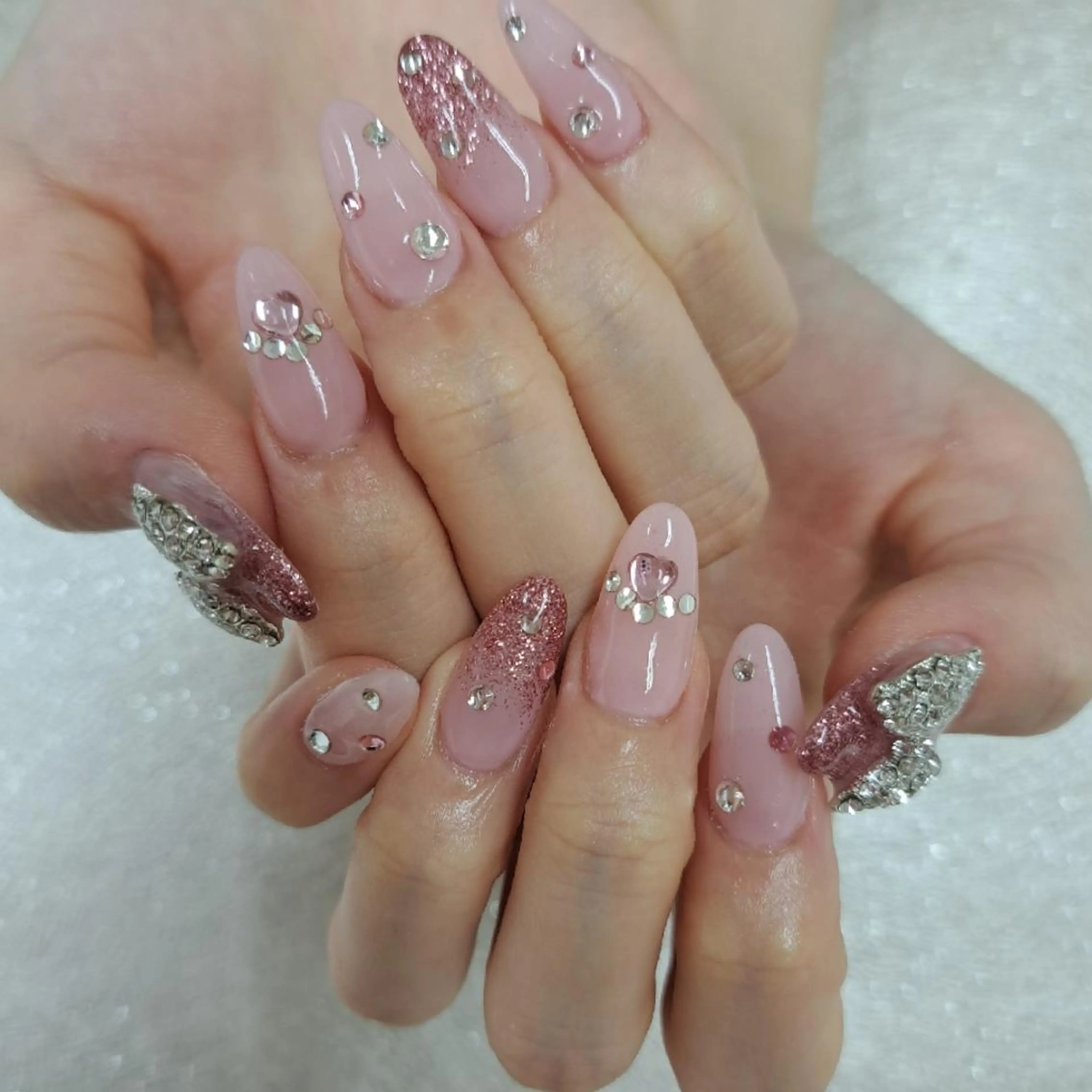 ネイル アートネイル ジェルネイル 持ち込み ニュアンスネイル パラジェル 河野ちえ (雑誌掲載サロン)のネイルデザイン