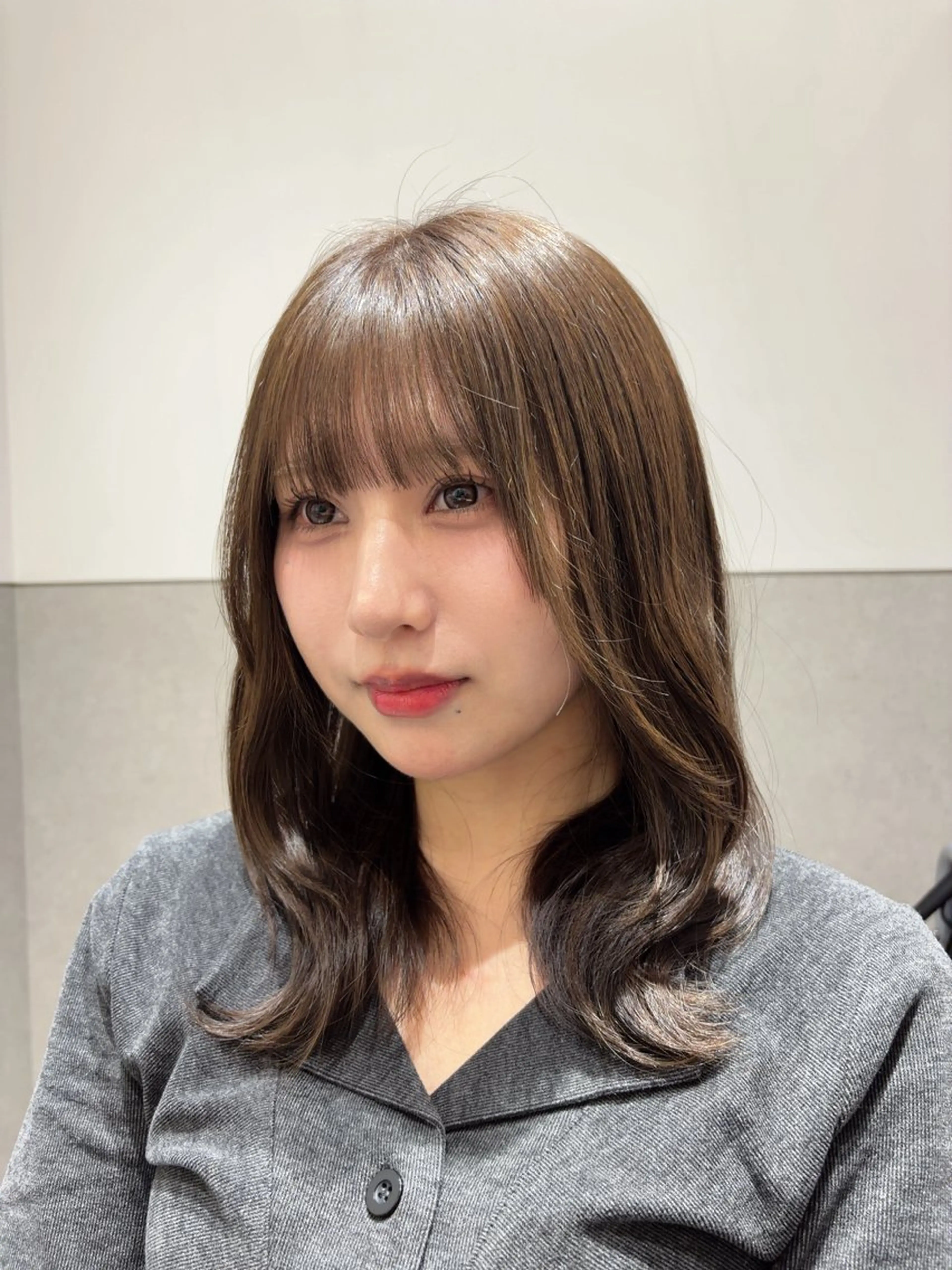 セミロング カラー カット ヘアカラー トリートメント SALOWIN 新宿三丁目me+所属・レイヤー/ボブ/ パーマ/HARUKAのヘアスタイル