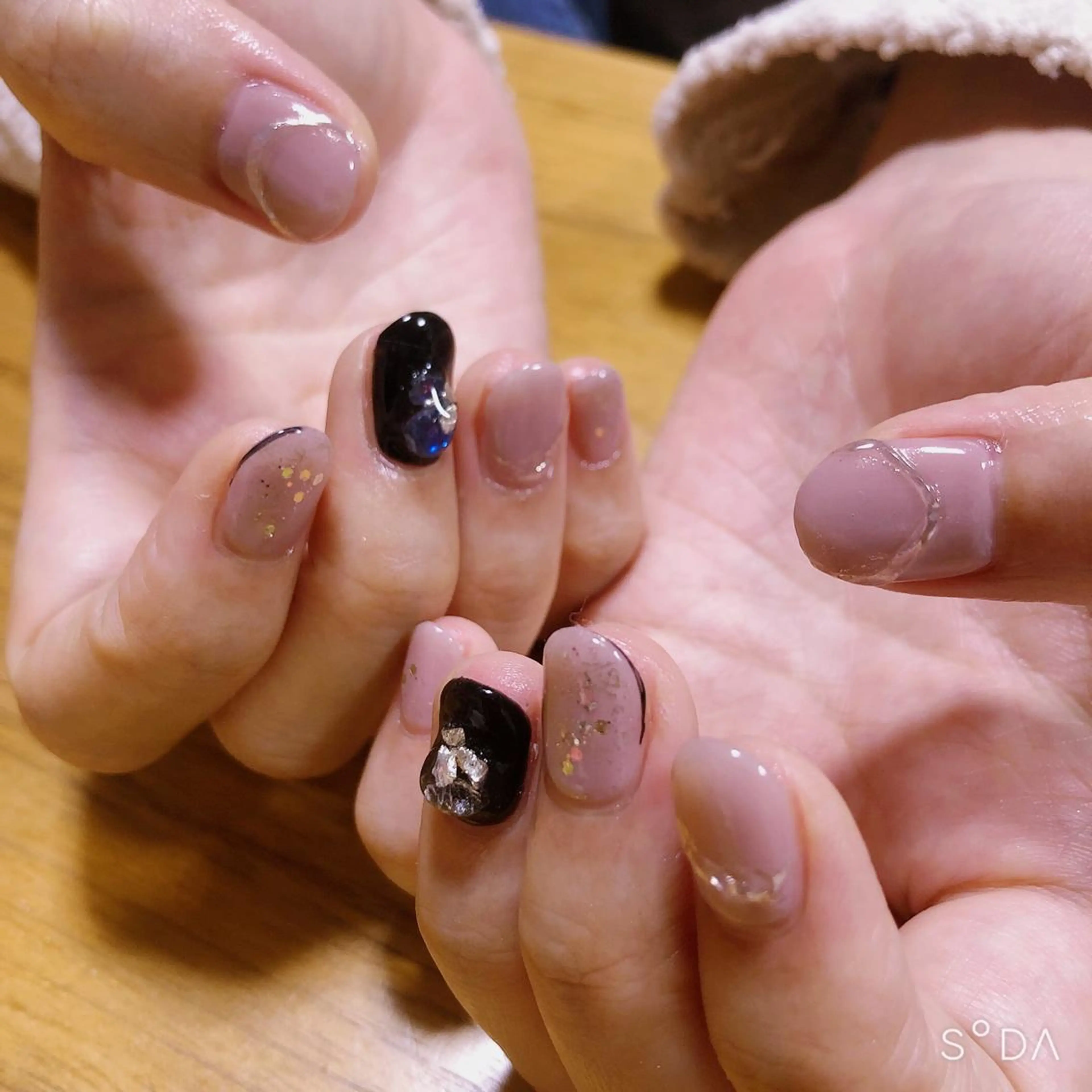 ネイル ニュアンスネイル ハンドネイル 吉野✨ ネイルデザイナー✨のネイルデザイン