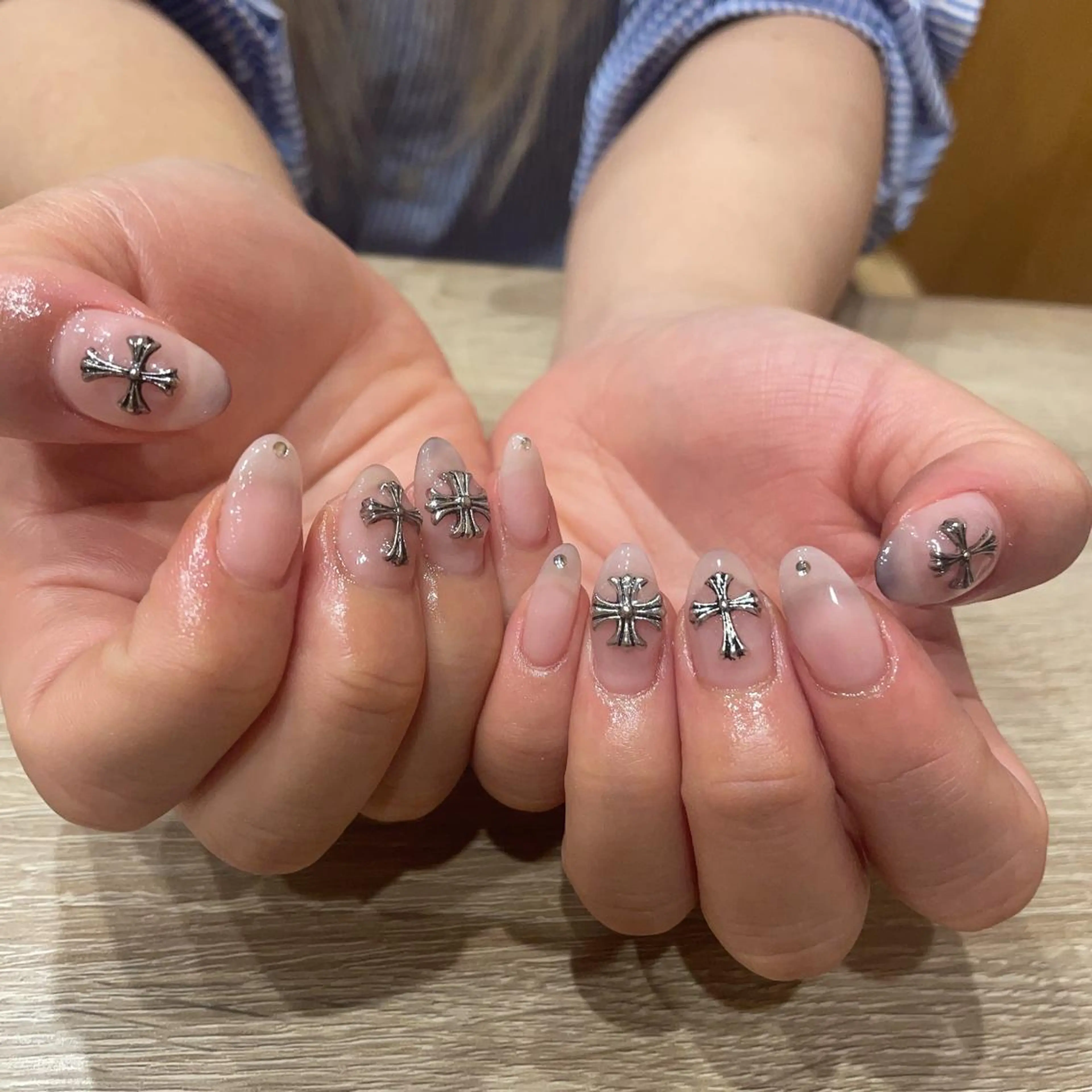 ネイル 持ち込み ハンドネイル liberté所属・liberté🫧 新小岩のネイルデザイン