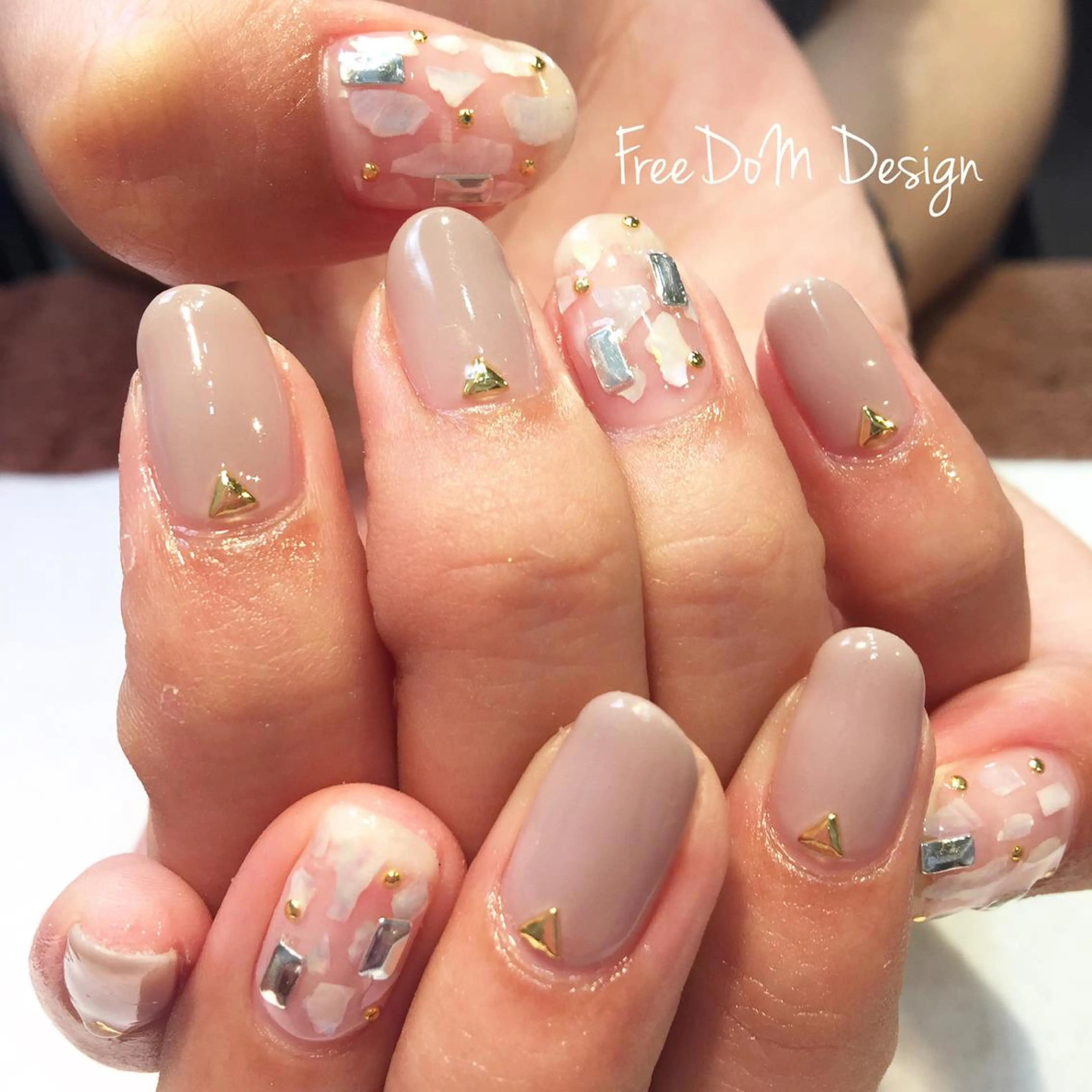 ネイル アートネイル ＦreeDoＭ   Design所属・W KUMIのネイルデザイン