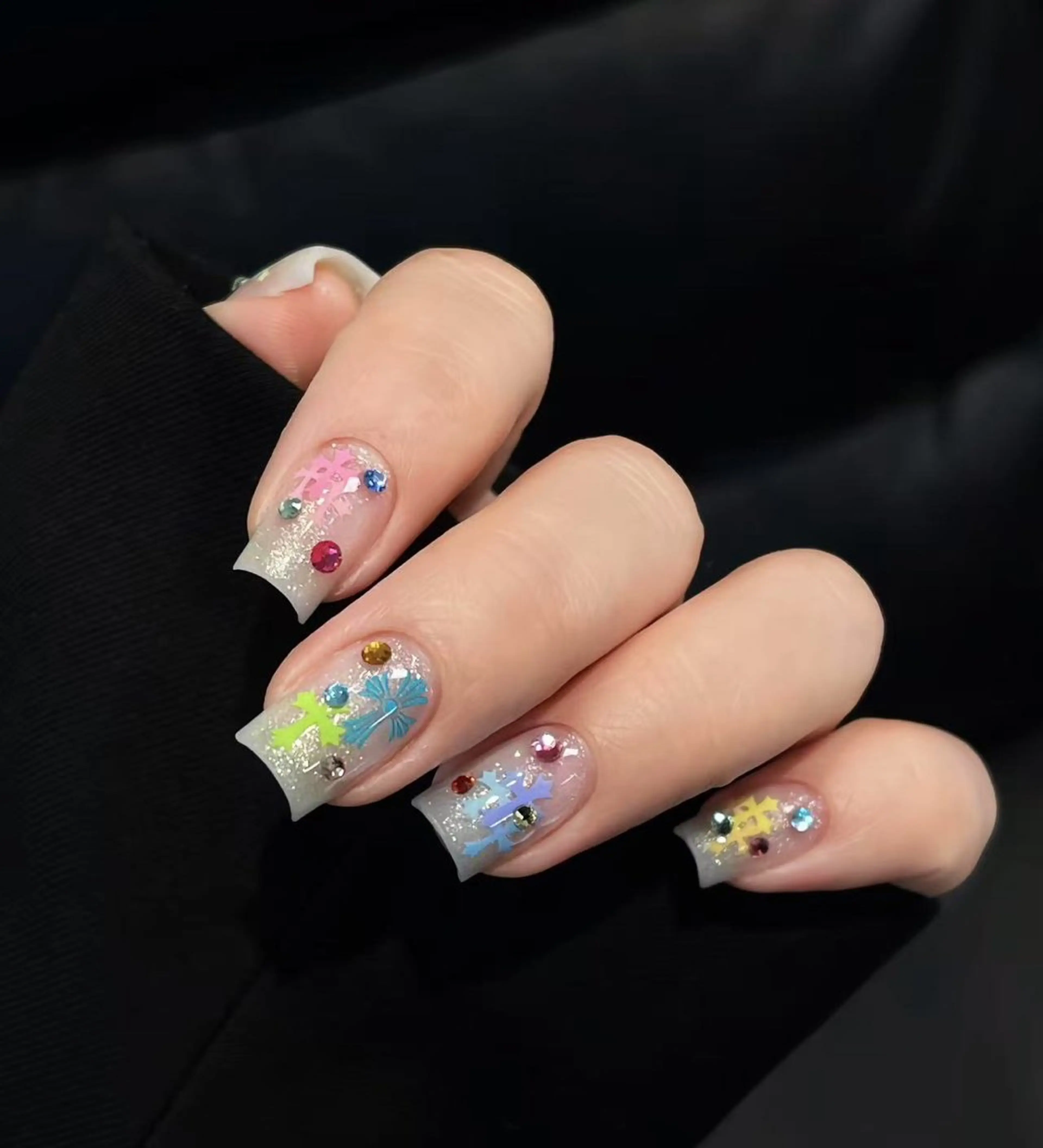ネイル オーロラネイル フラワーネイル フットネイル フレンチネイル ジェルネイル ハンドネイル BabyYouMi ねねのネイルデザイン
