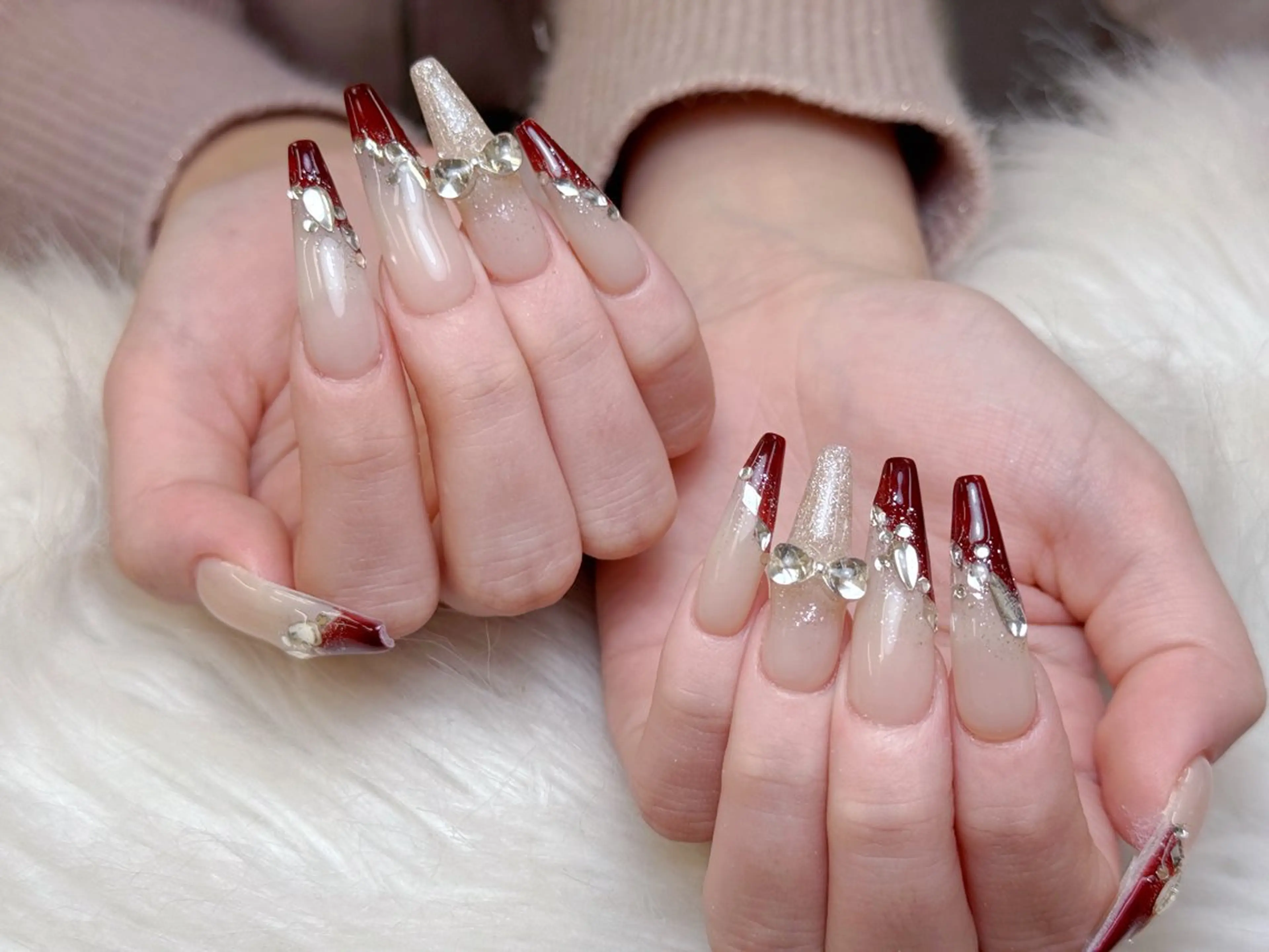 ネイル アートネイル 成人式 ネイルチップ 冬ネイル クリスマス ハンドネイル Jenn Nail_ ヘビのネイルデザイン