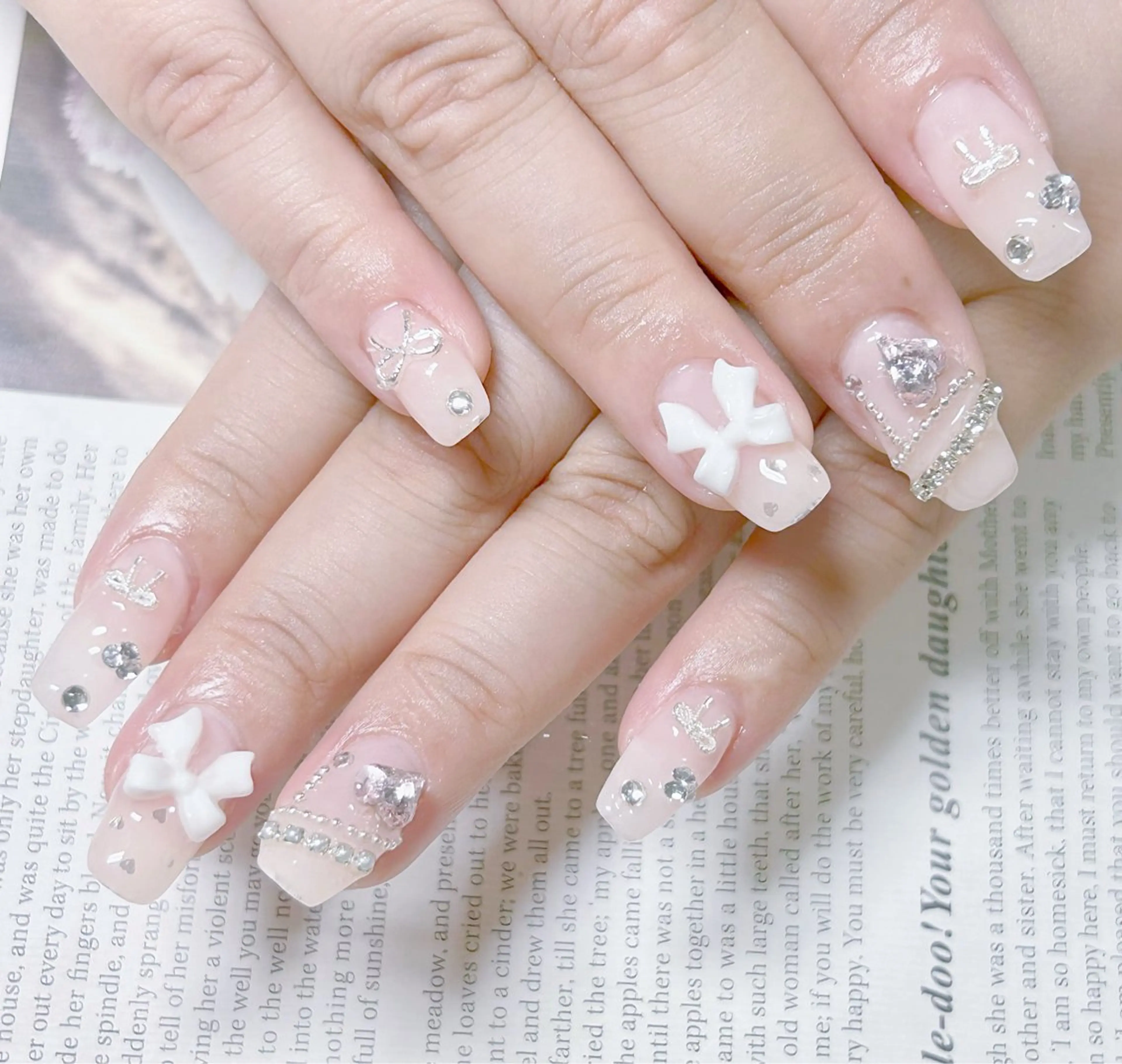 ネイル コウ ヨウのネイルデザイン