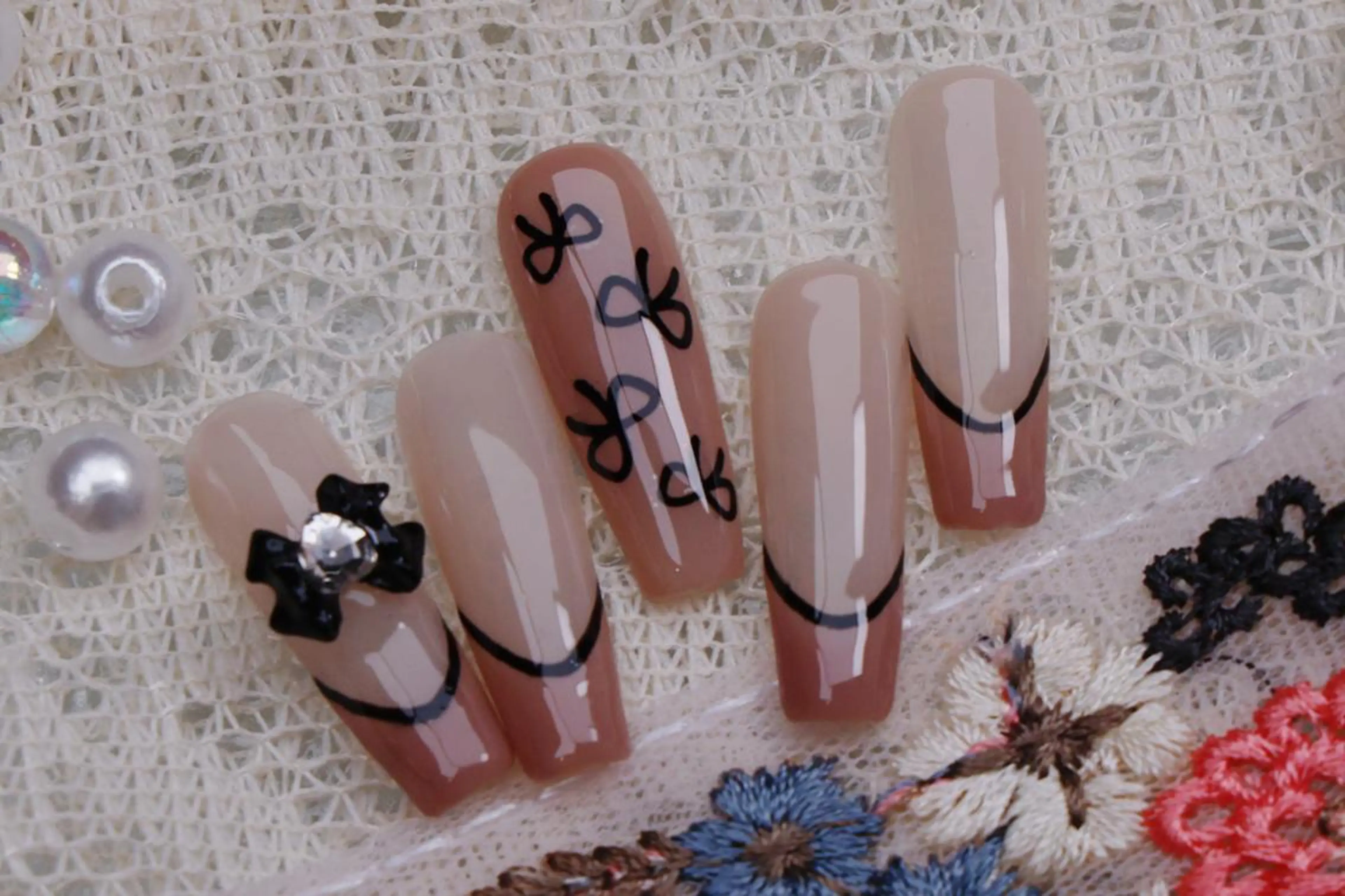 ネイル ハロウィン ロングネイル マグネットネイル スカルプネイル ネイルチップ ハンドネイル Mss えりのネイルデザイン