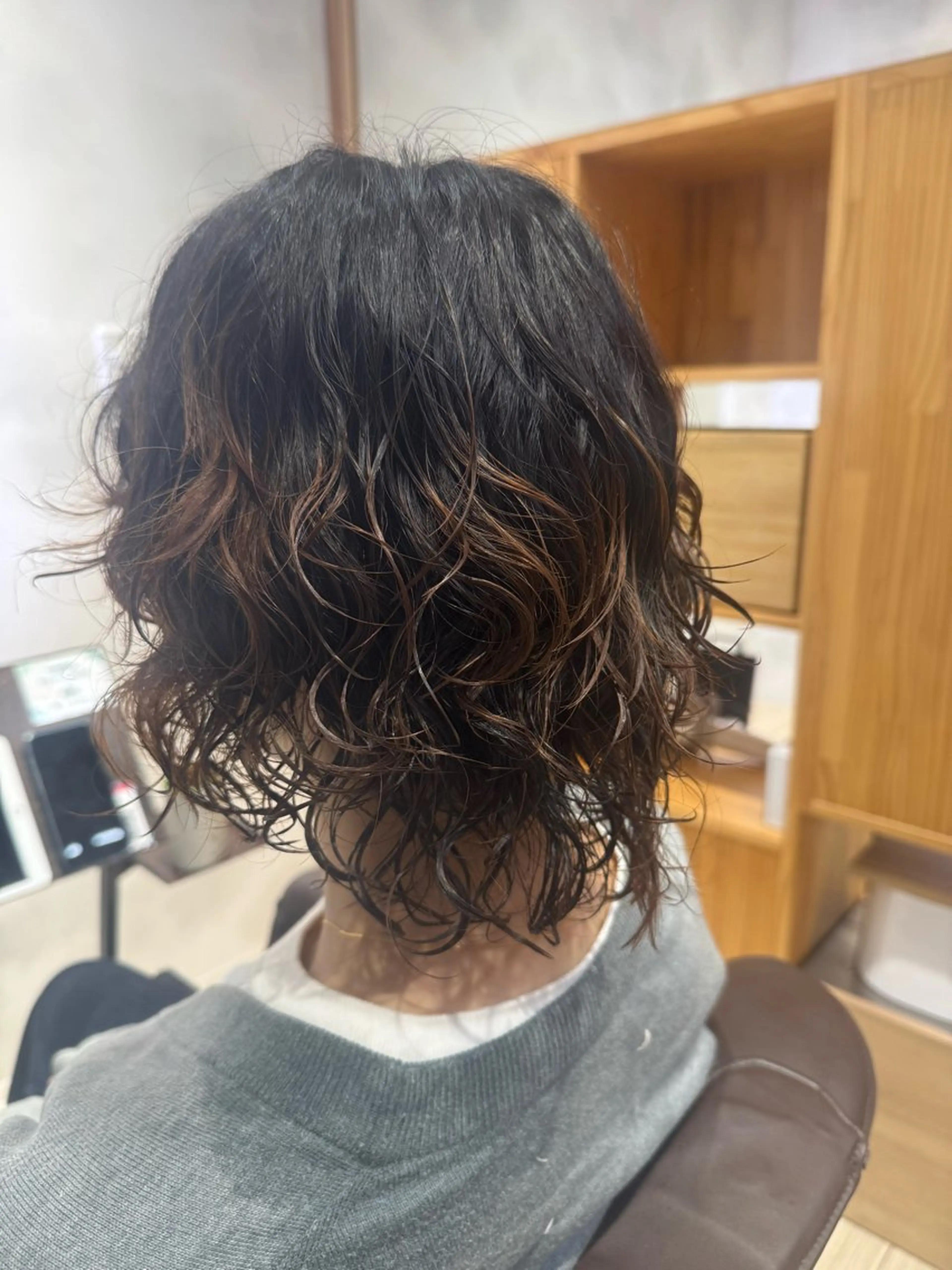 カット+パーマモデル(レディース)の写真