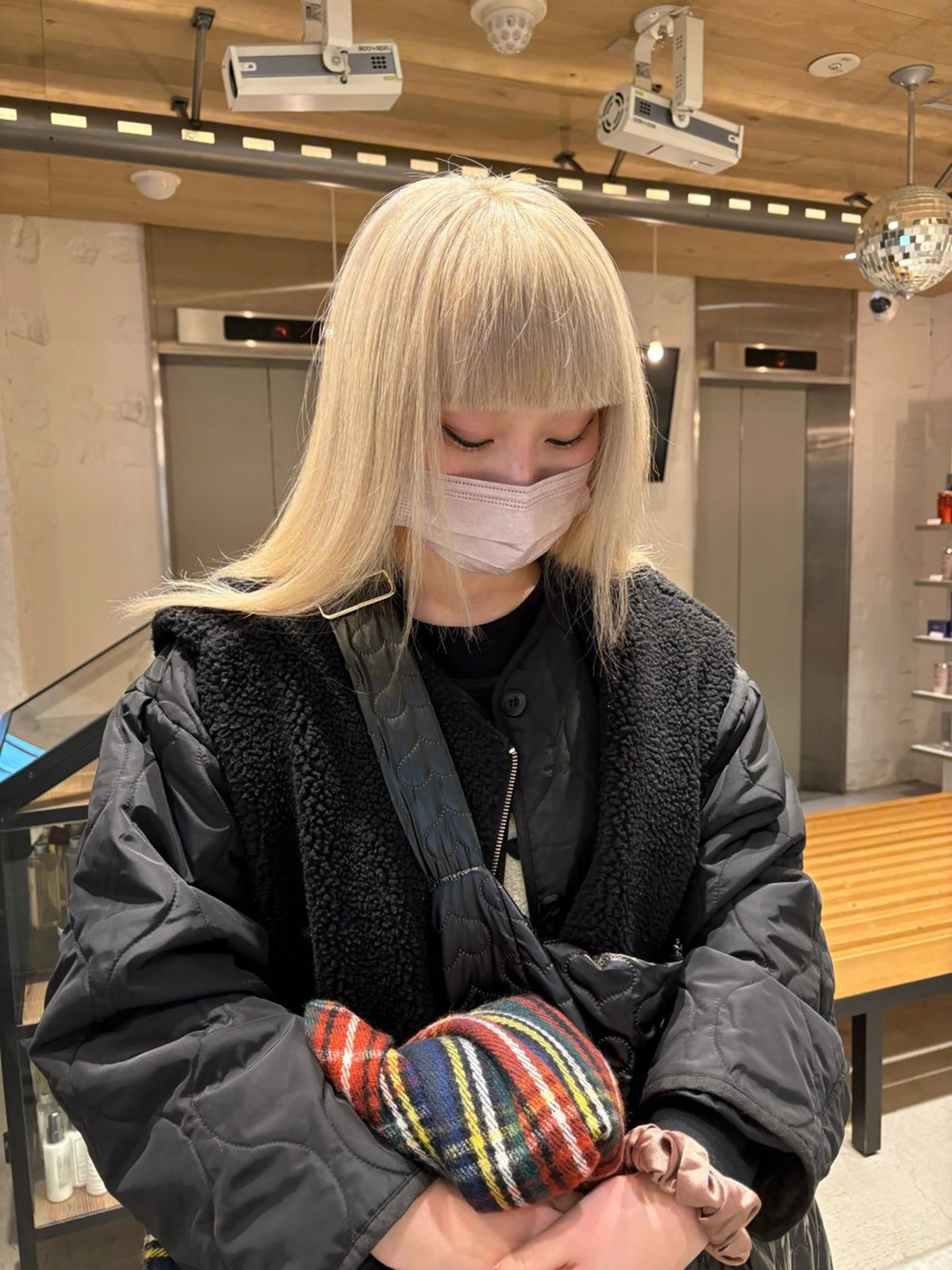 ロング カラー 艶ハイトーン👑♡ NATSUKIのヘアスタイル