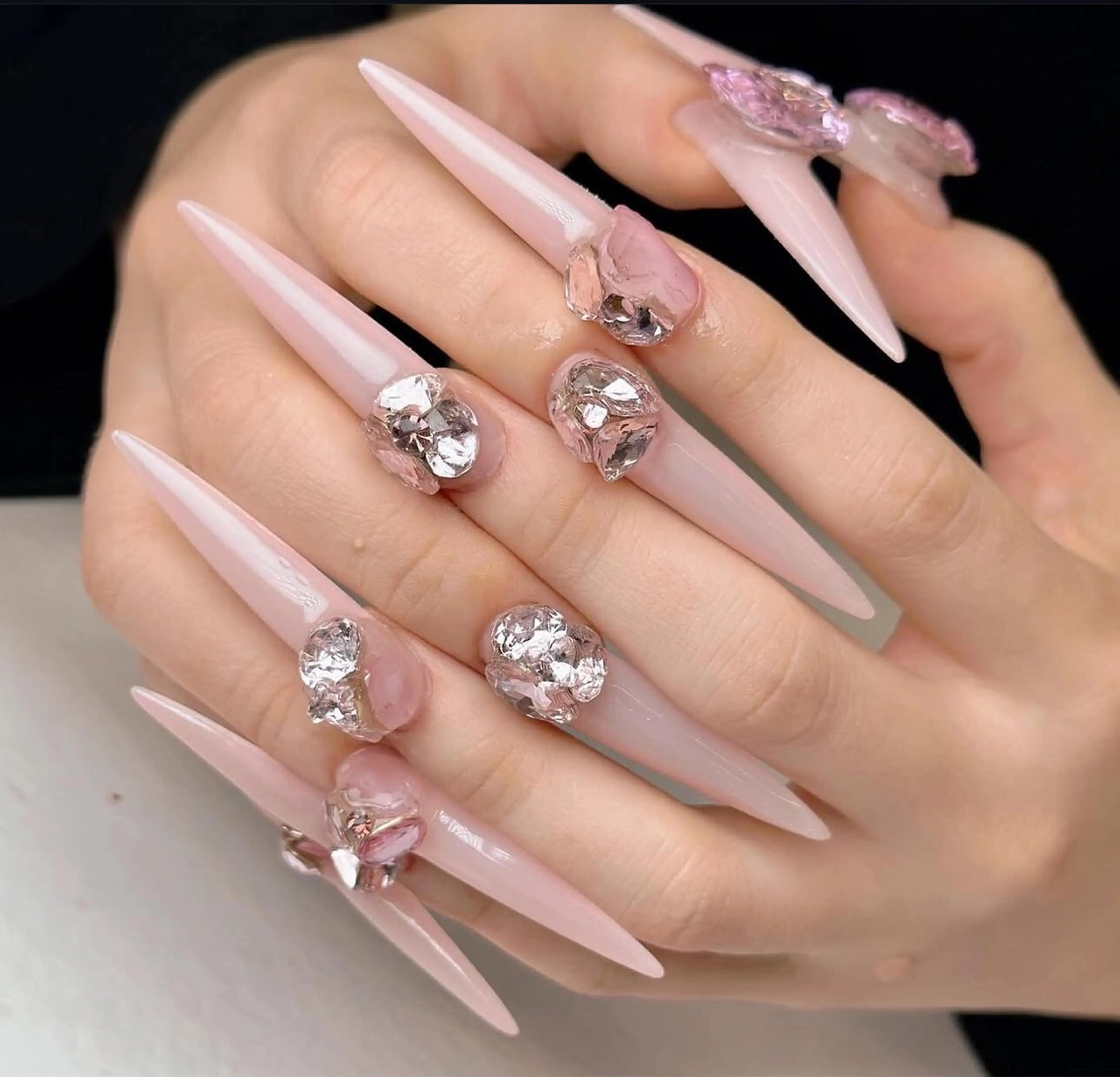 ネイル フレンチネイル ジェルネイル ハロウィン キラキラネイル 韓国ネイル H.baby Nail Salonのネイルデザイン