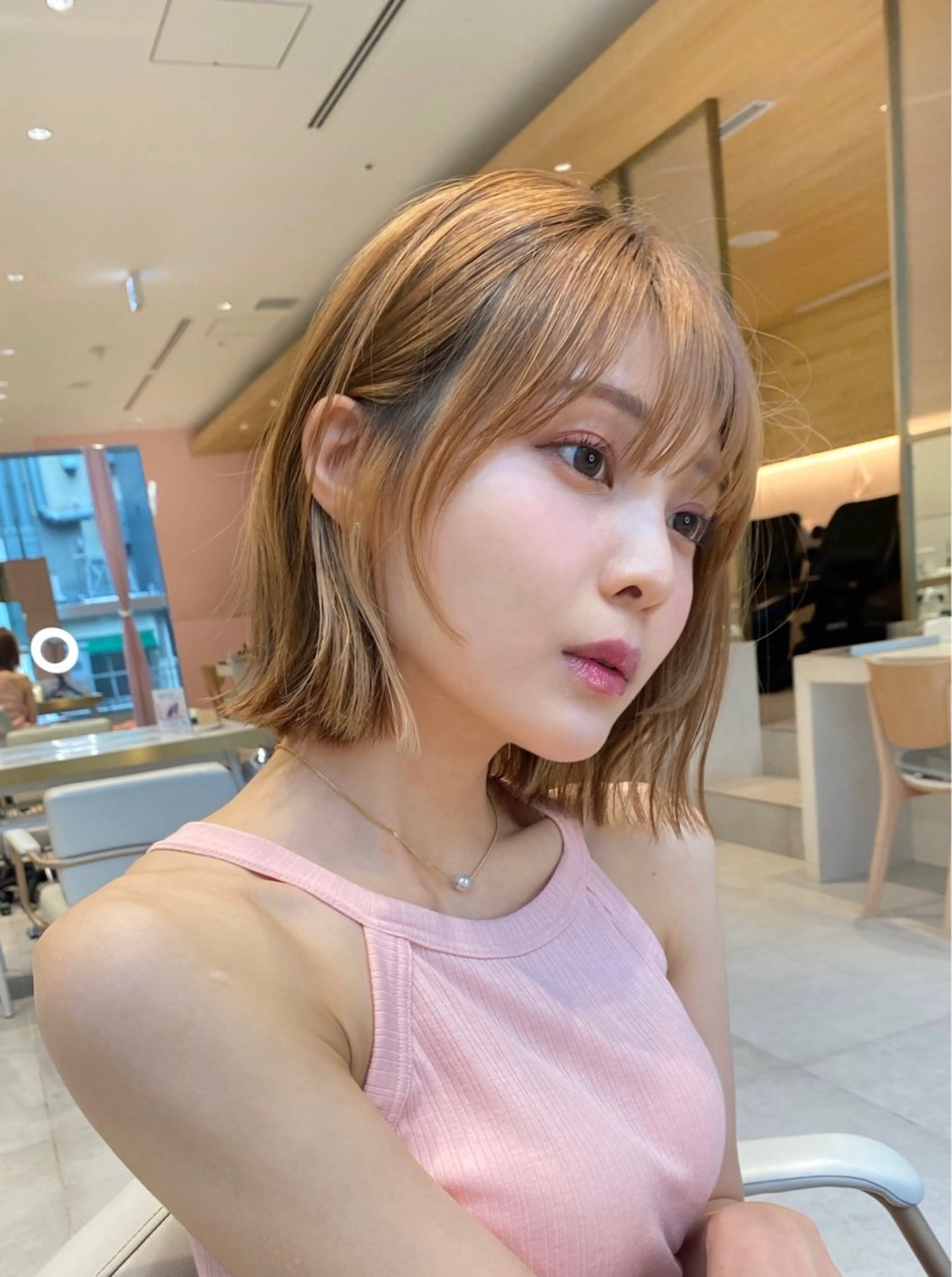 ミディアム カラー パーマ ヘアアレンジ ボブレイヤー アディクシーカラー 透明感カラー イルミナカラー ボブ カット ヘアカラー トリートメント ヘアセット 小野寺瑞希 /最小顔カットのヘアスタイル