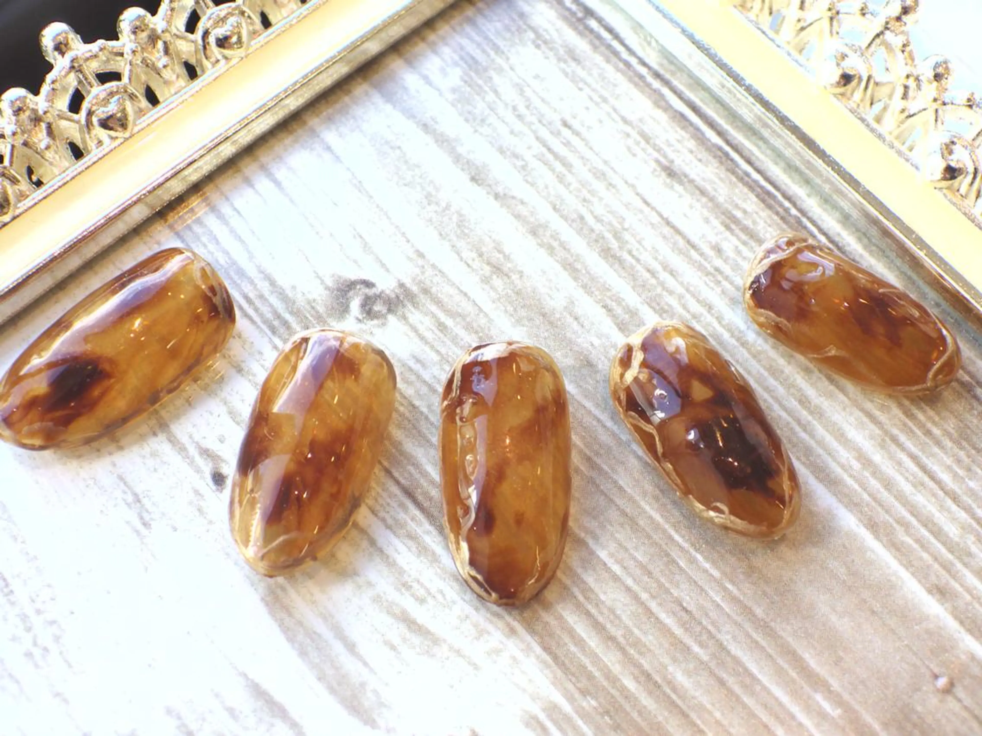 ネイル 【尾下】 ロイヤル•セラピストのネイルデザイン