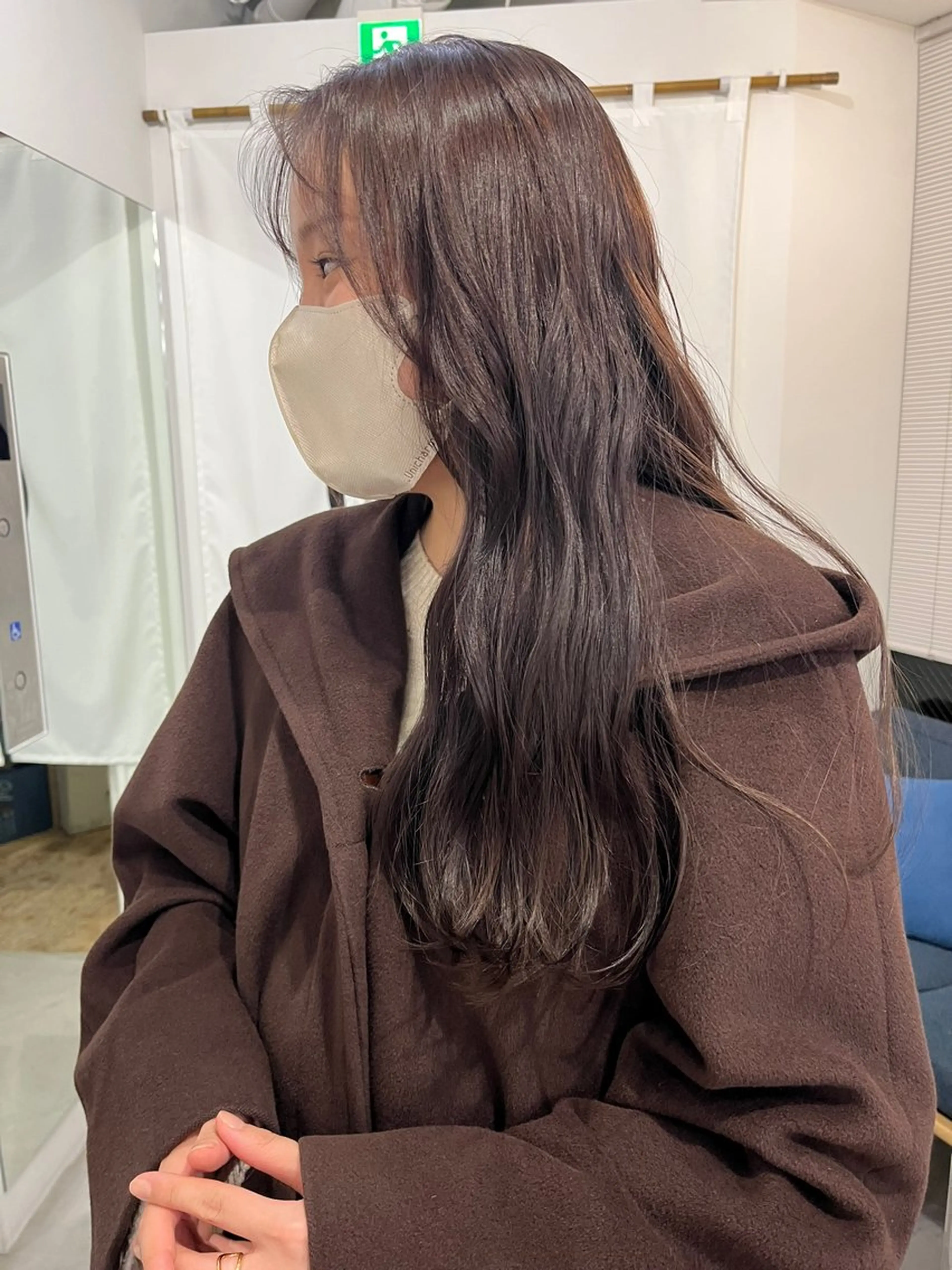 ロング カラー nishihama nanaのヘアスタイル