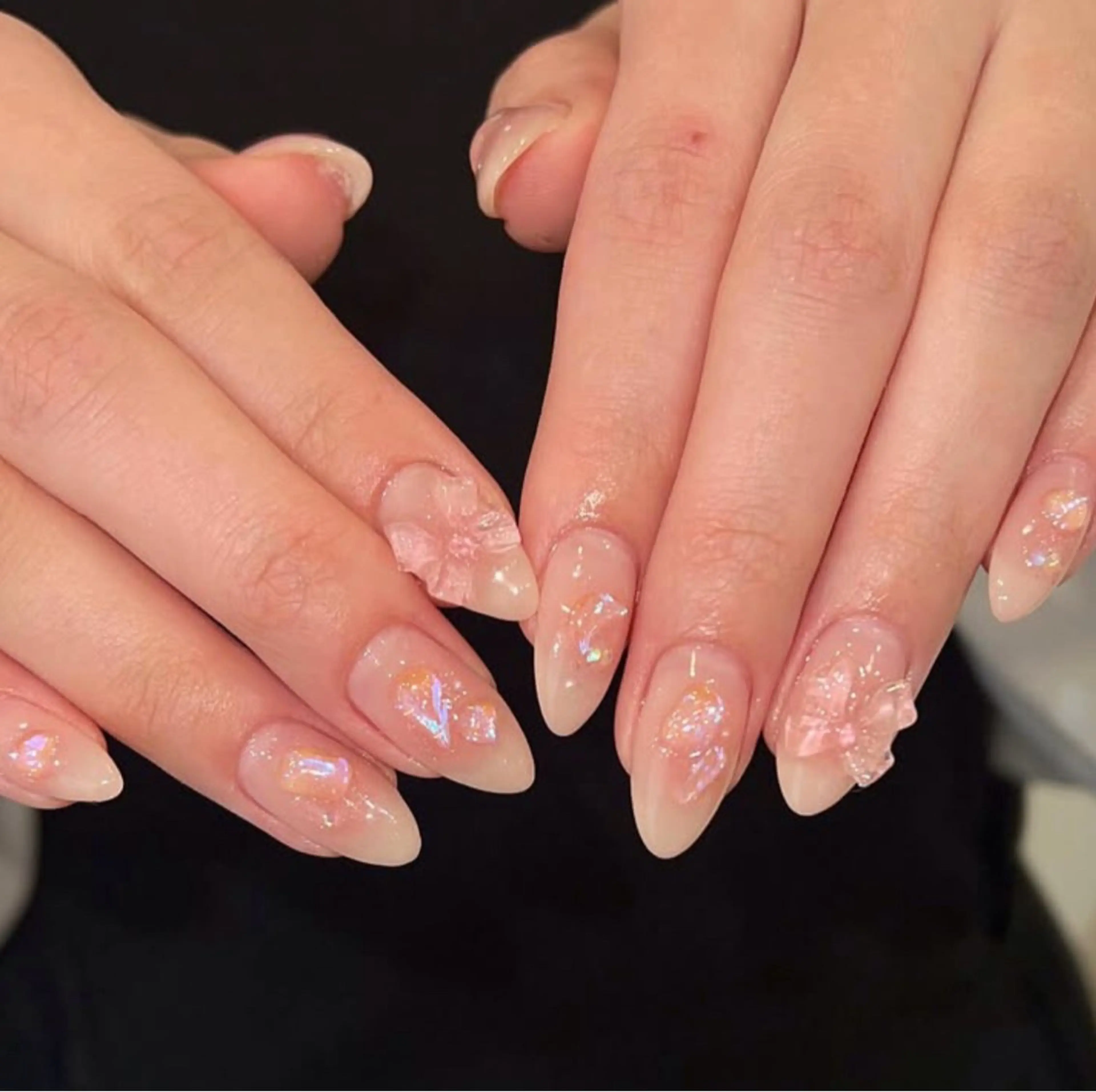 ネイル 長さ出し グラデーション キラキラネイル 韓国ネイル ラメ(グリッター) ハンドネイル ハンドケア Chisa Nail Studio所属・チ サのネイルデザイン