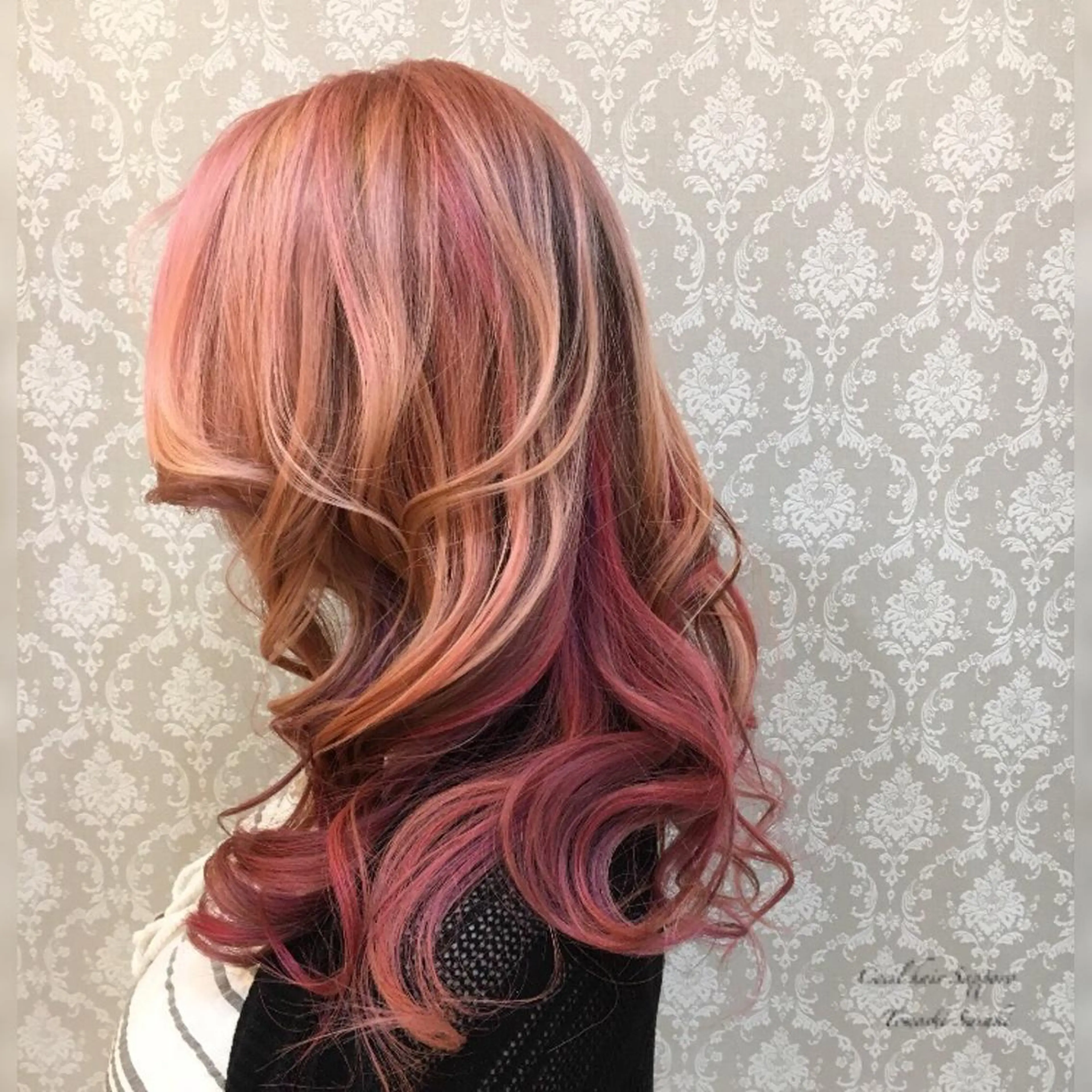 カラー ブリーチ ピンクカラー ササキ トモシのヘアスタイル