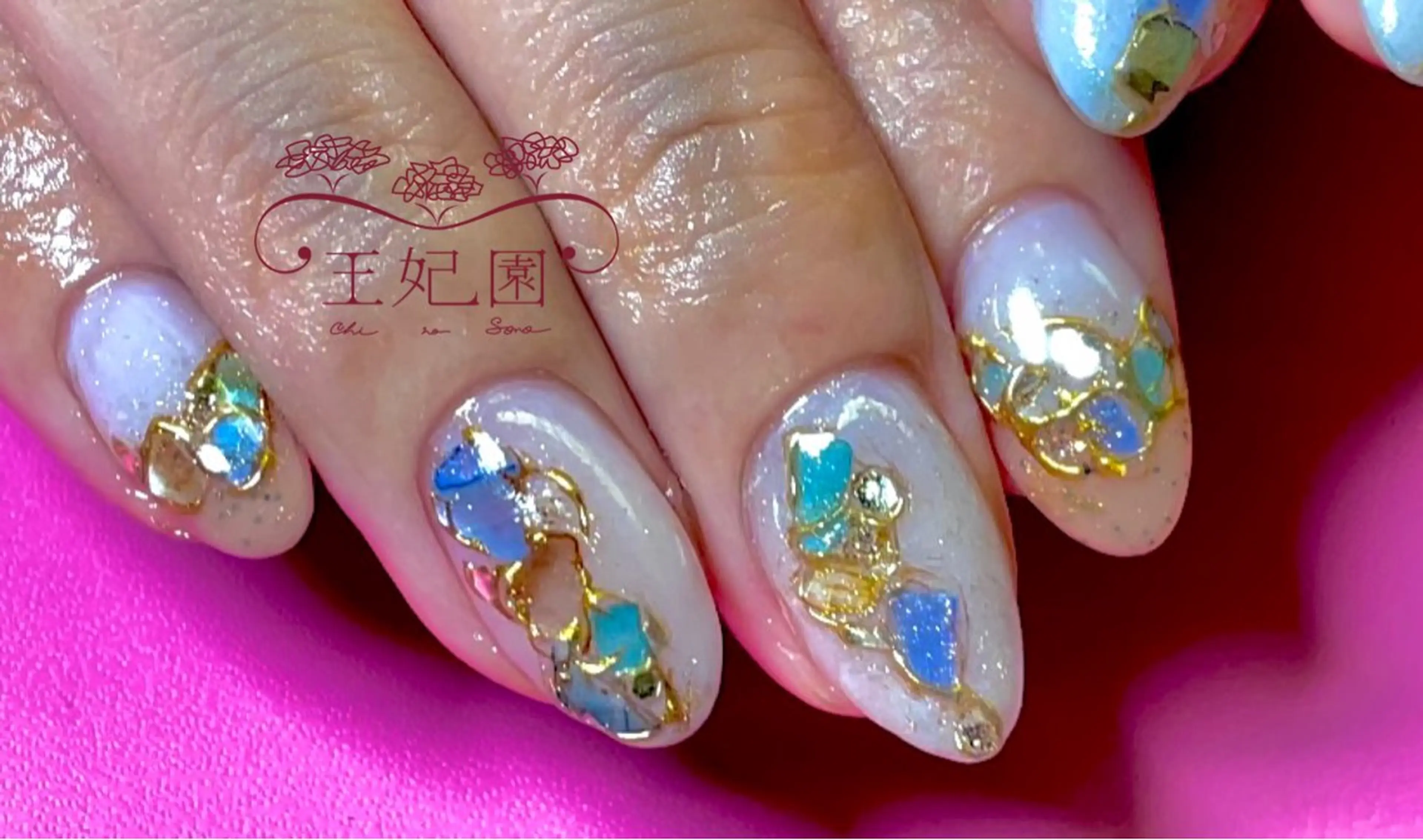 ネイル ジェルネイル ミラーネイル 持ち込み ハンドネイル フットネイル nail salon王妃の園所属・王妃の園 ohinosonoのネイルデザイン