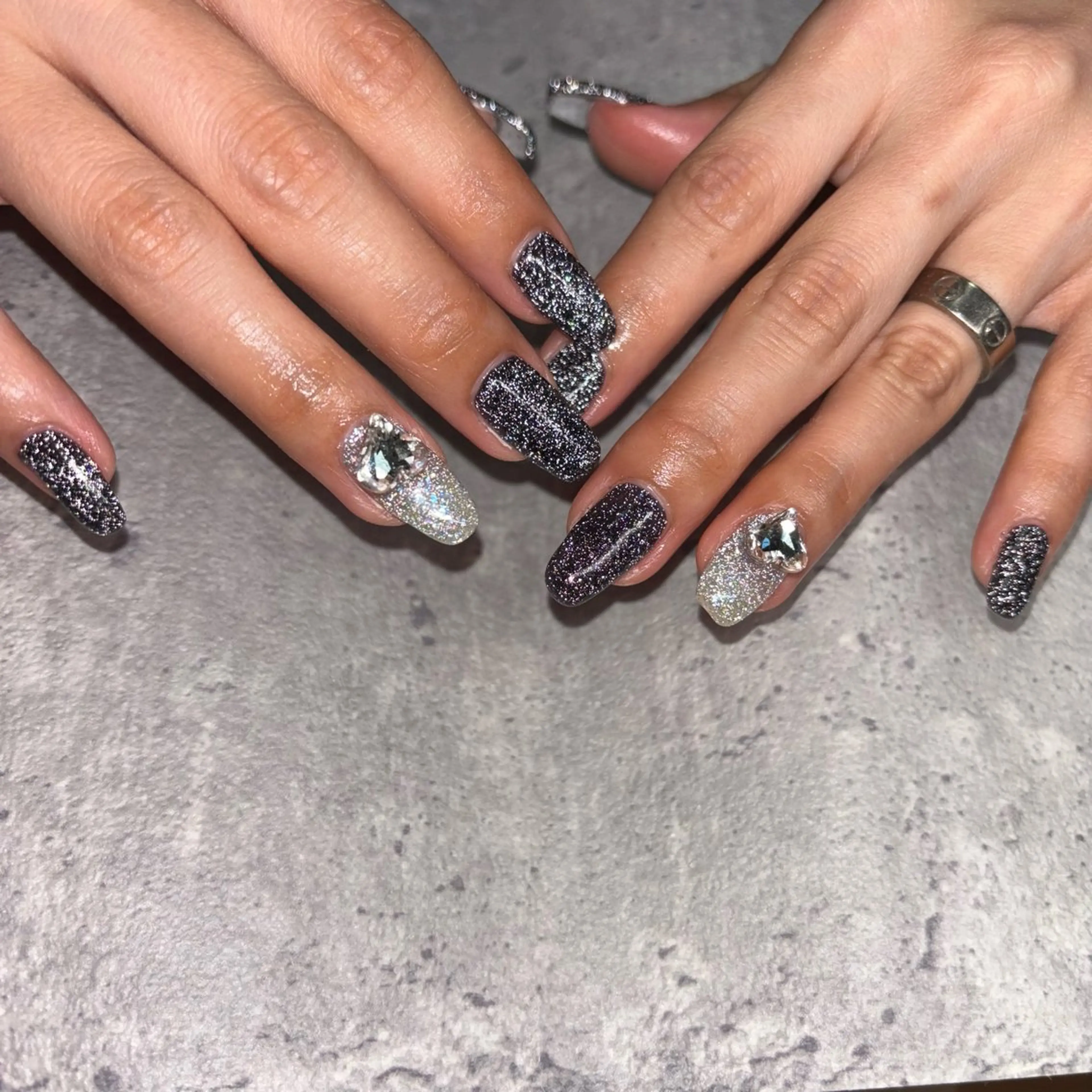 ネイル フラッシュネイル ハンドネイル RE💟N.NAIL ラテン系お姉さんのネイルデザイン