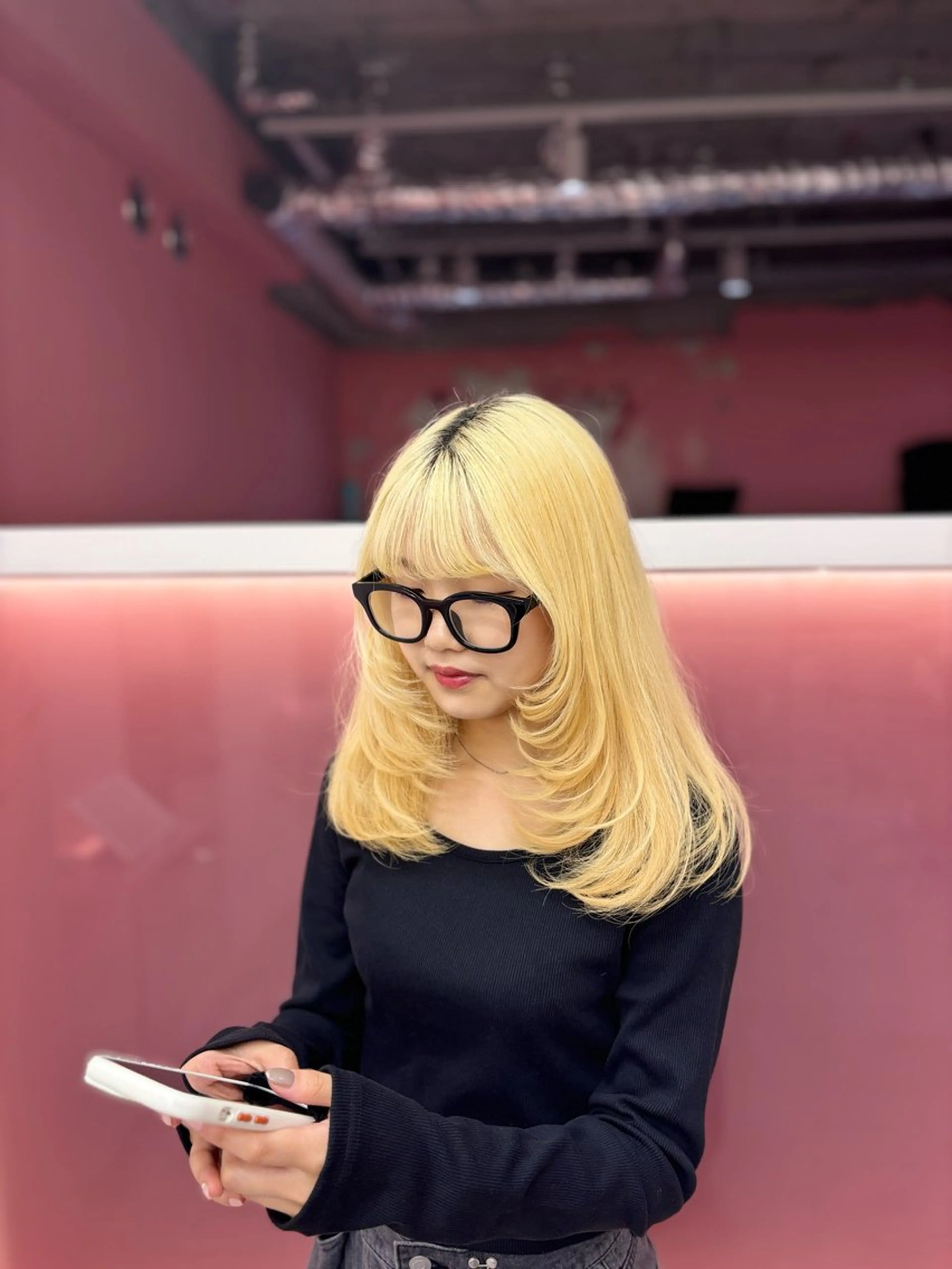 セミロング 田中麻鈴/ハイトーン /ミルクティーのヘアスタイル