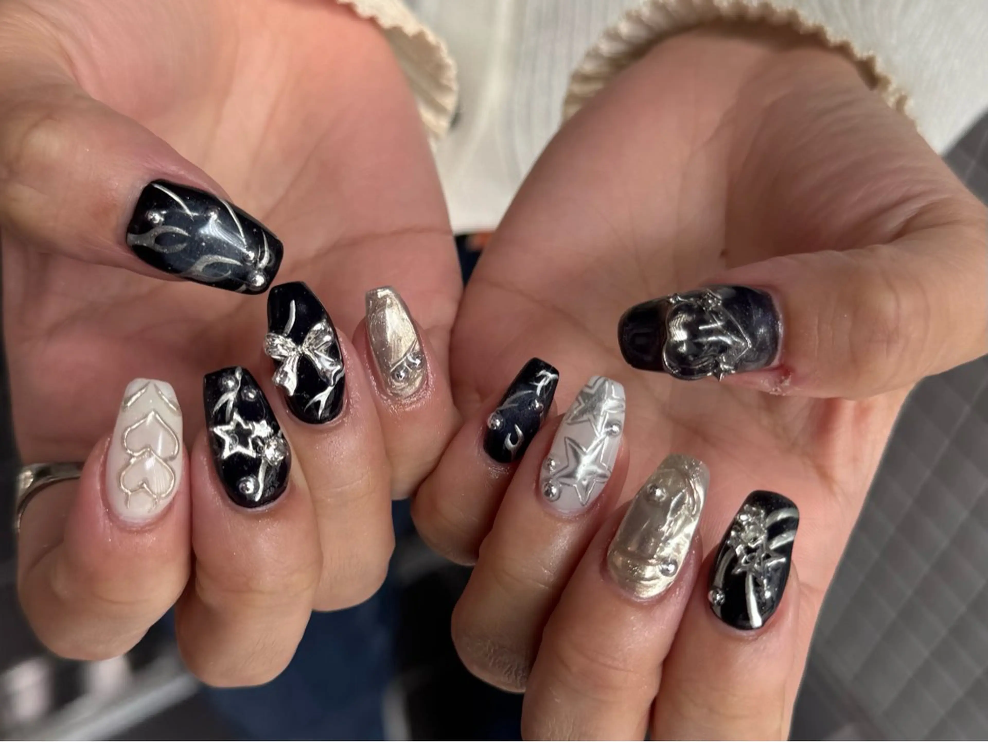 ミディアム 小川 柚香のネイルデザイン