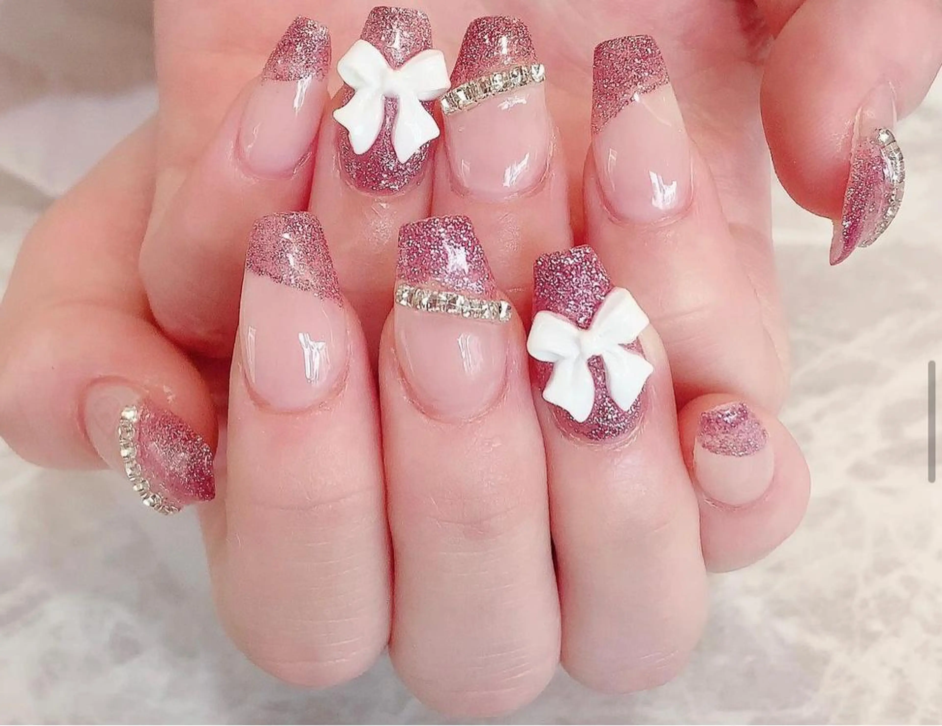 ネイル ハンドネイル リ サのネイルデザイン