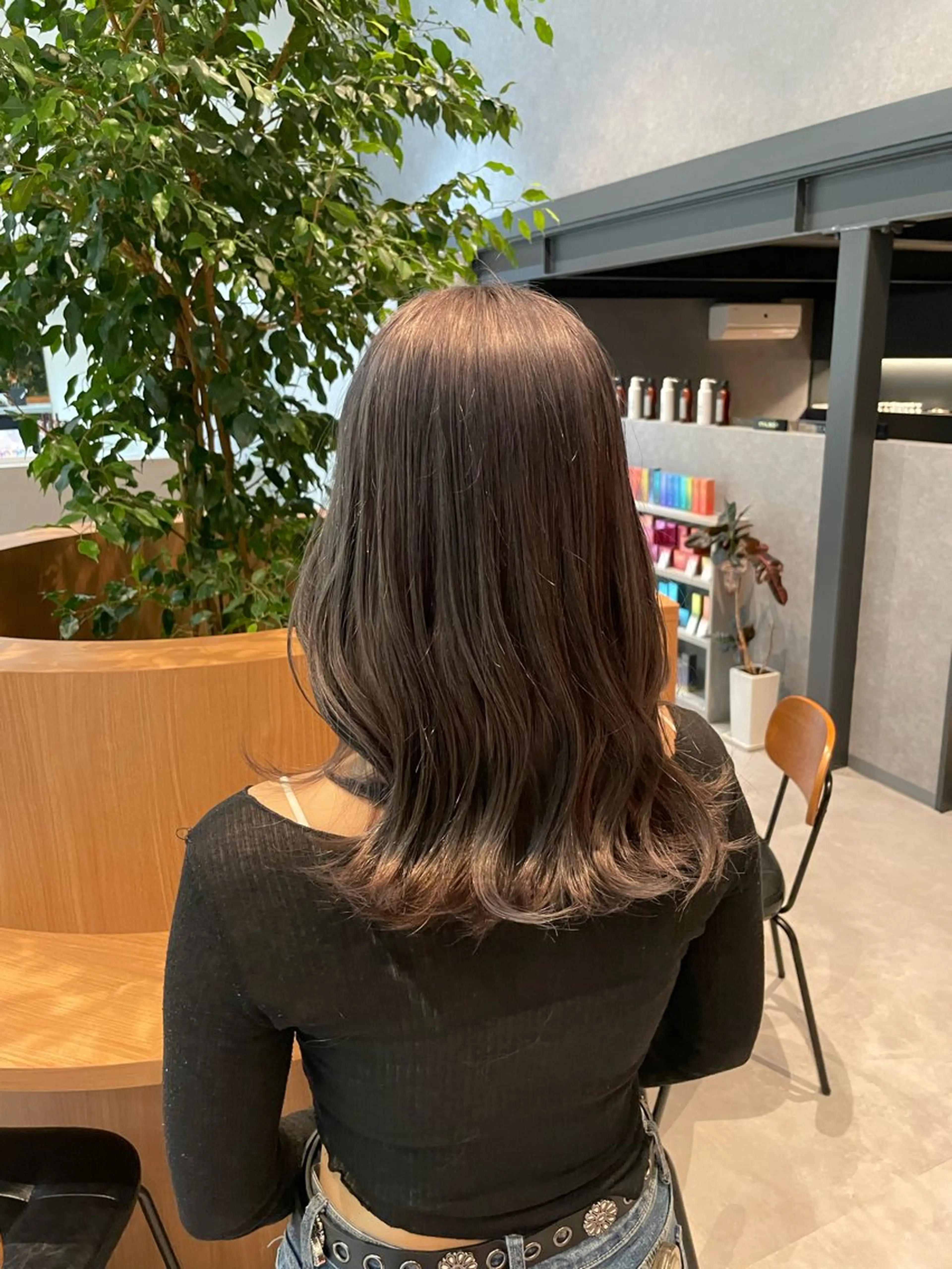 セミロング カラー パープルカラー シルバー ヘアカラー ayaka |トレンドヘアのヘアスタイル