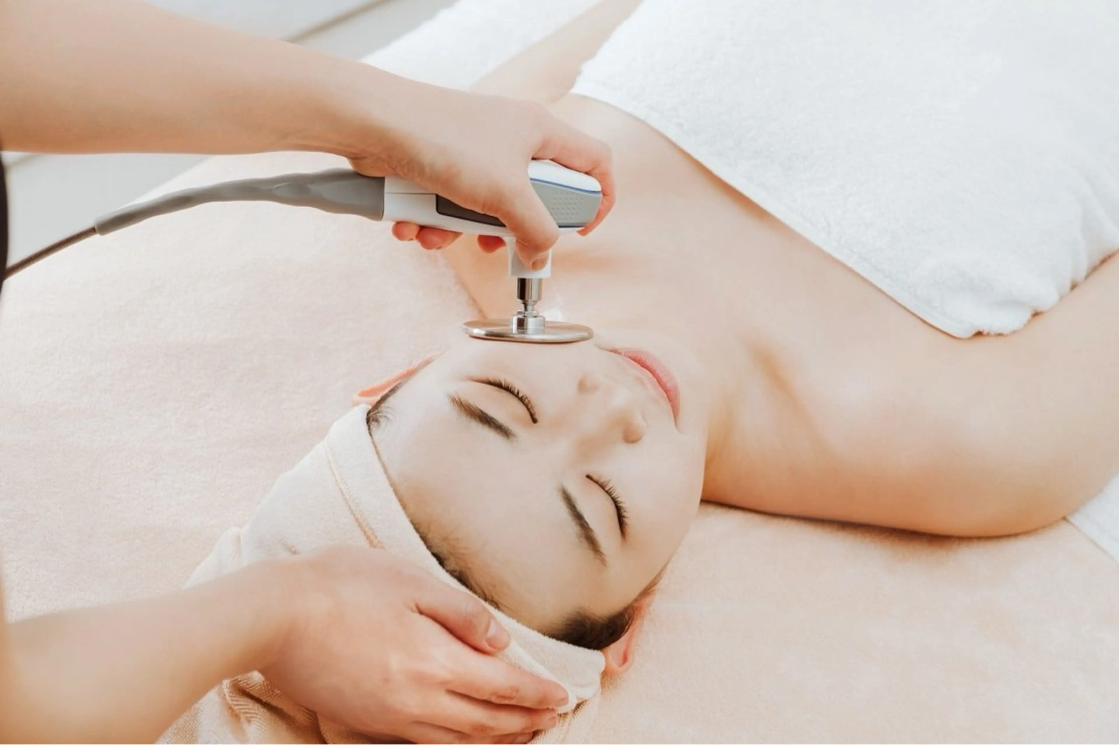 beautyessence都立大学所属・温熱ケア&まつパ 都立大学駅のマツエク・マツパデザイン