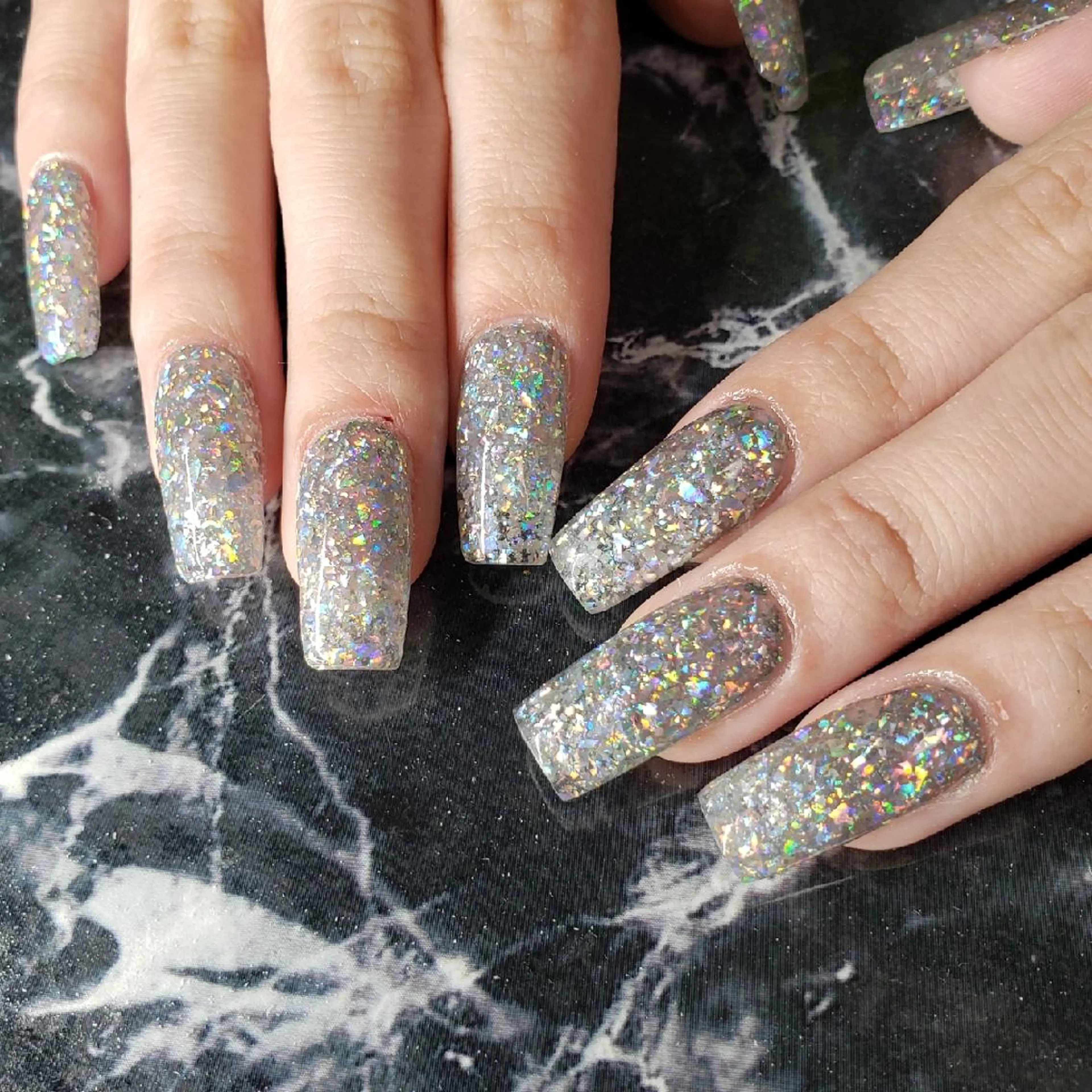 ミディアム ネイル スカルプネイル ハンドネイル クロキ 。のネイルデザイン