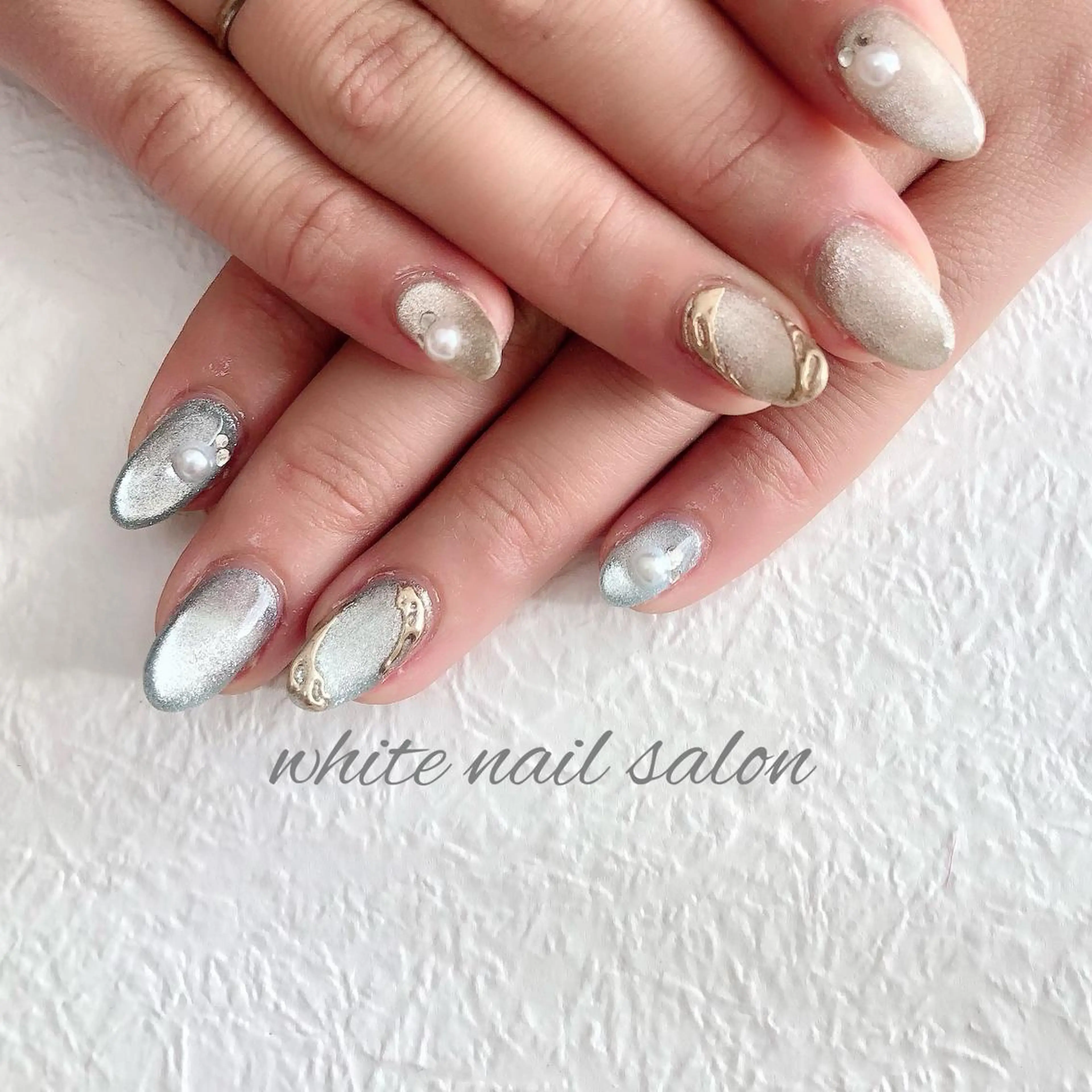 ネイル ジェルネイル ハードジェル 持ち込み ソフトジェル ハンドネイル white nail salonのネイルデザイン