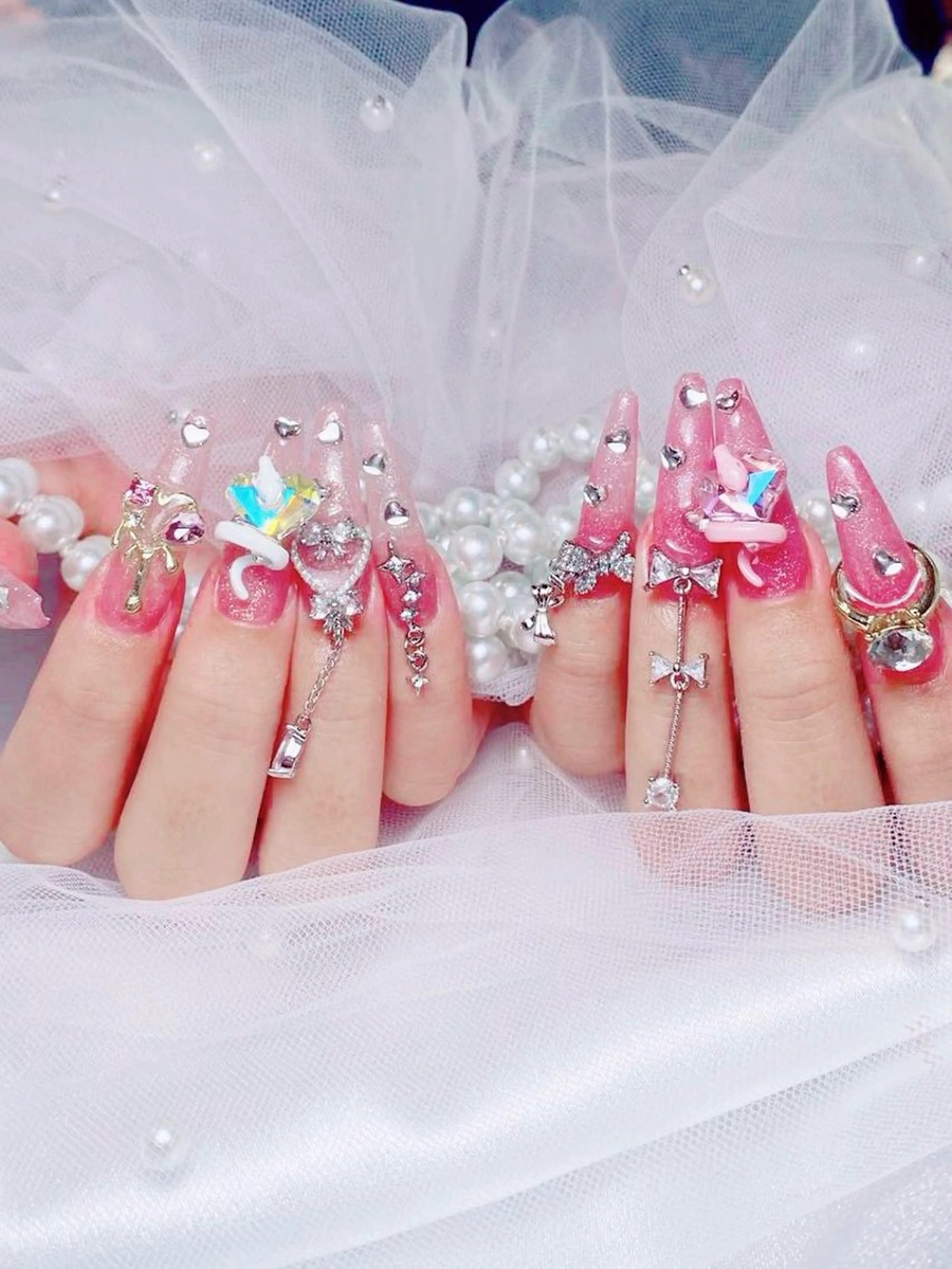 ネイル フレンチネイル ハート 韓国ネイル マグネットネイル マグネットフレンチ ハンドネイル ネイルサロン lotusのネイルデザイン