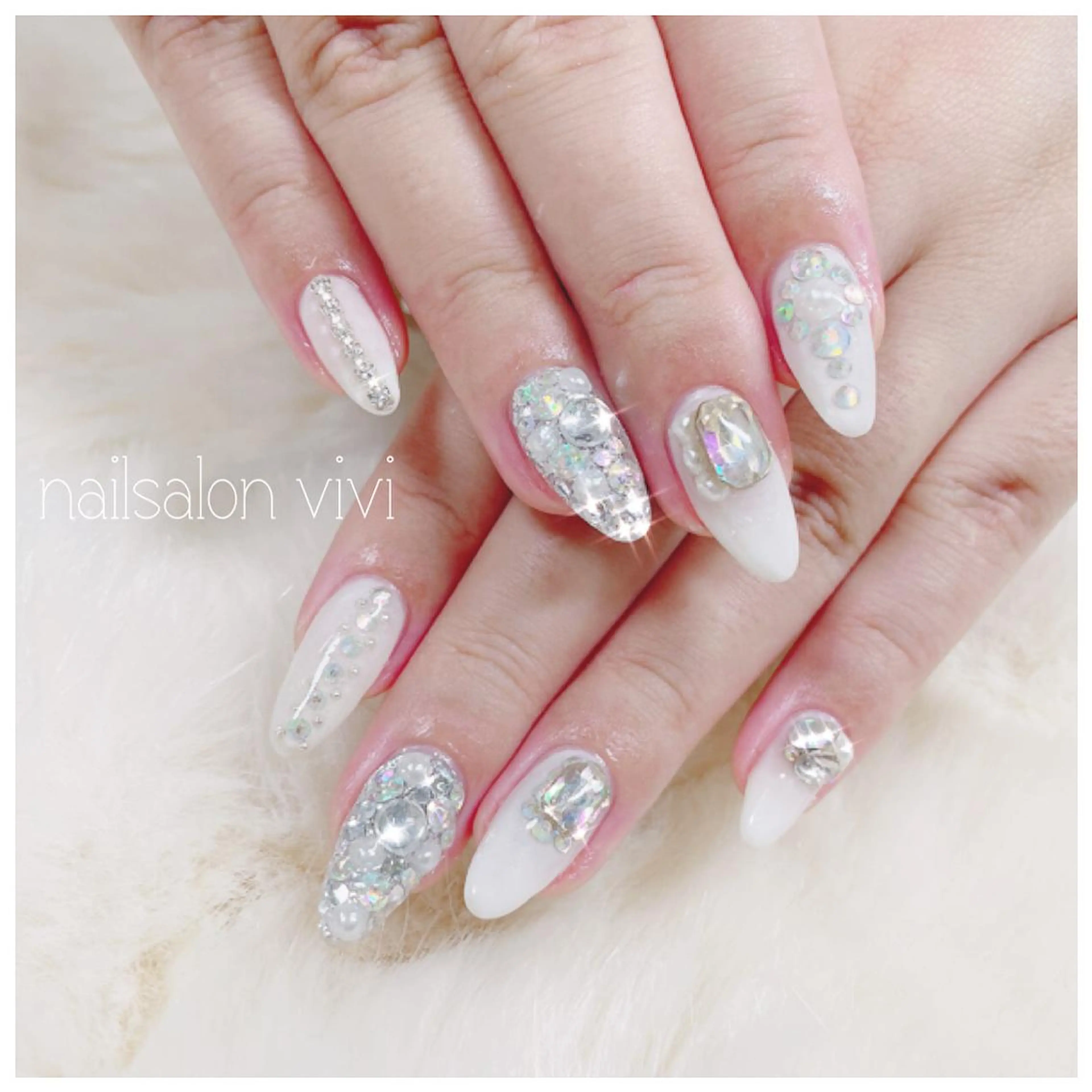 ネイル ＶＩＶＩ nailsalonのネイルデザイン