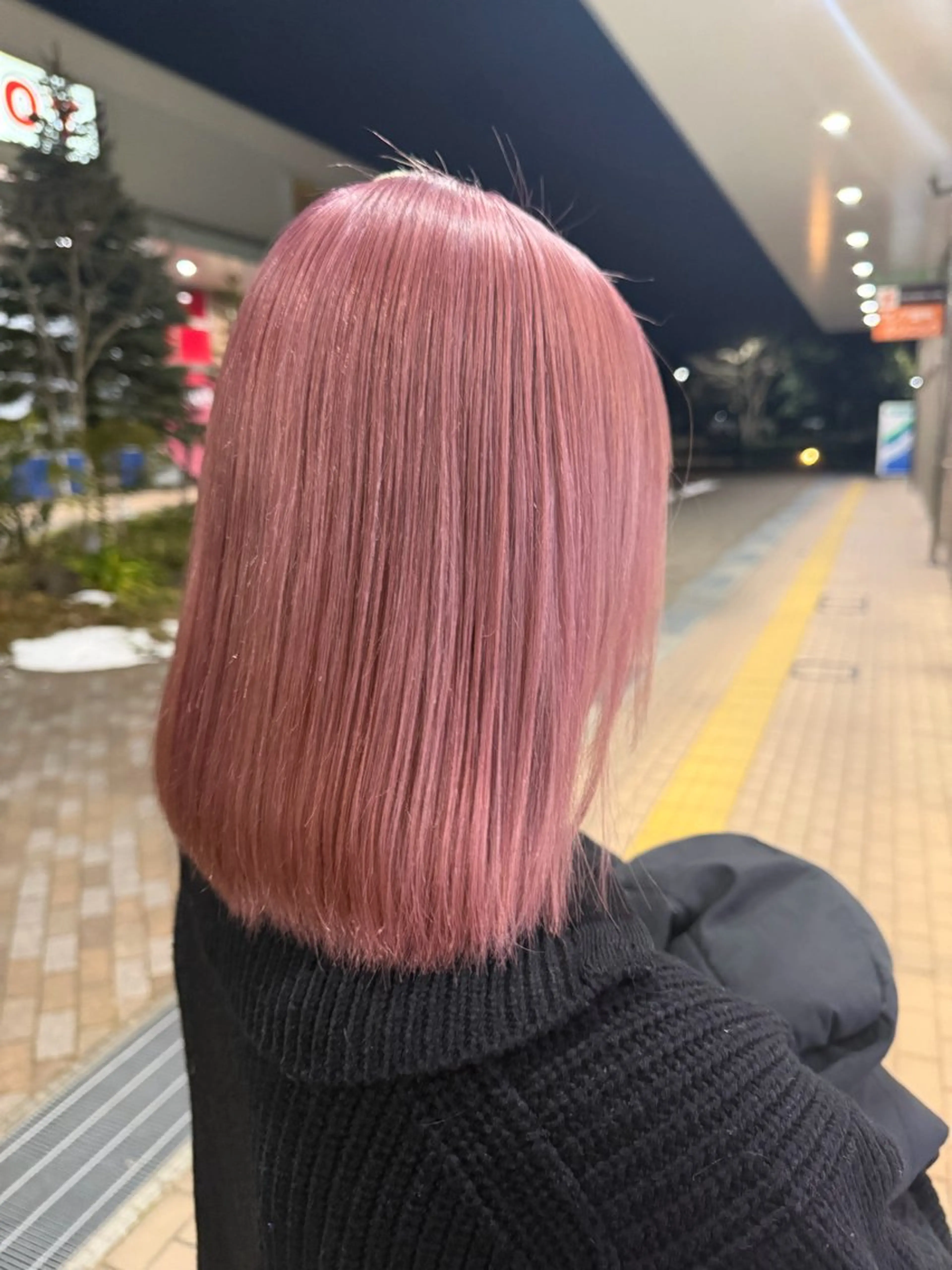 ミディアム カラー ベージュカラー ブリーチ ピンクカラー ピンクベージュ ヘアカラー 加藤 奈菜のヘアスタイル