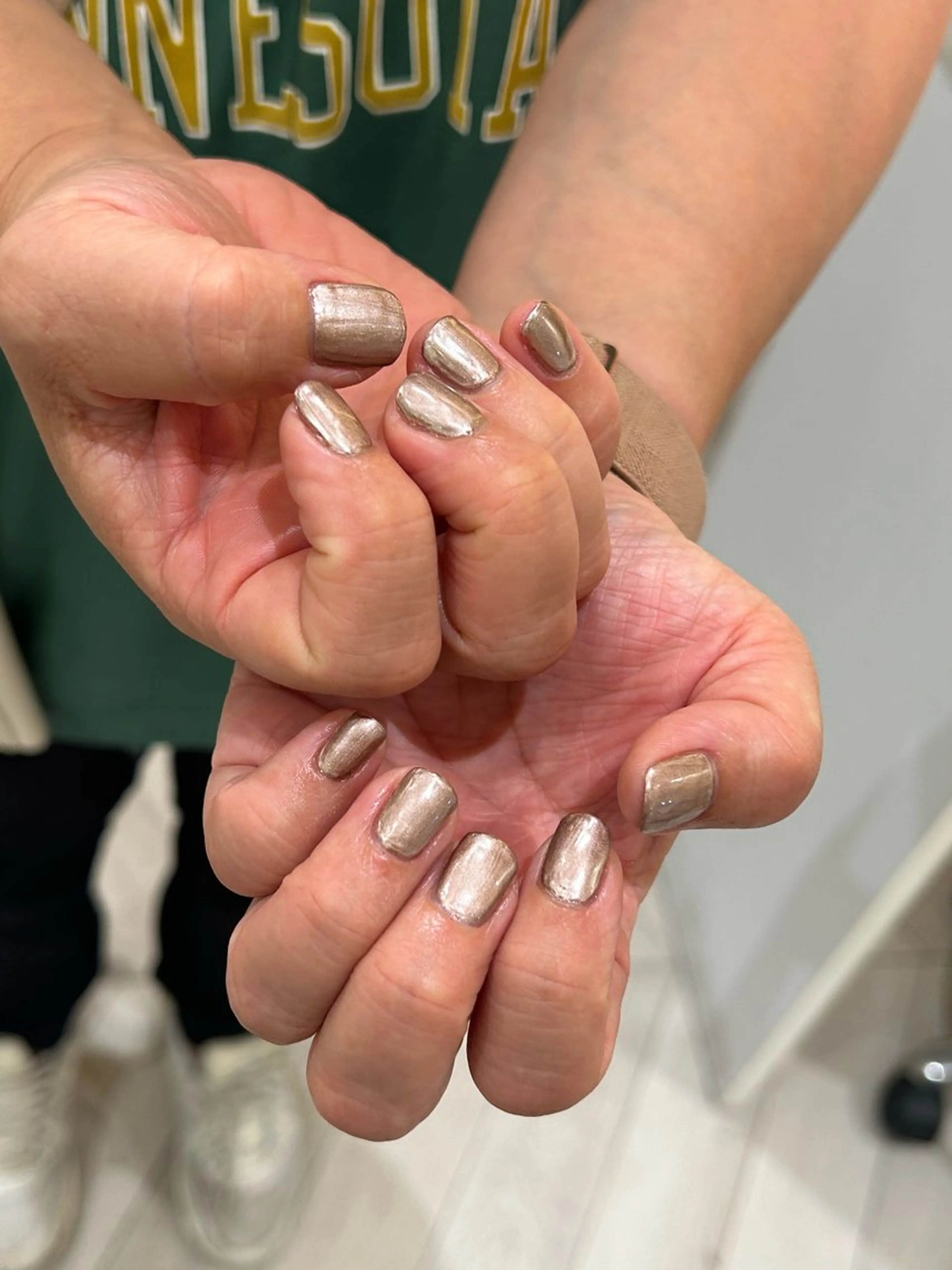 ネイル ꪆৎ平行アーチ ྀི ワカナの眉毛・アイブロウイメージ