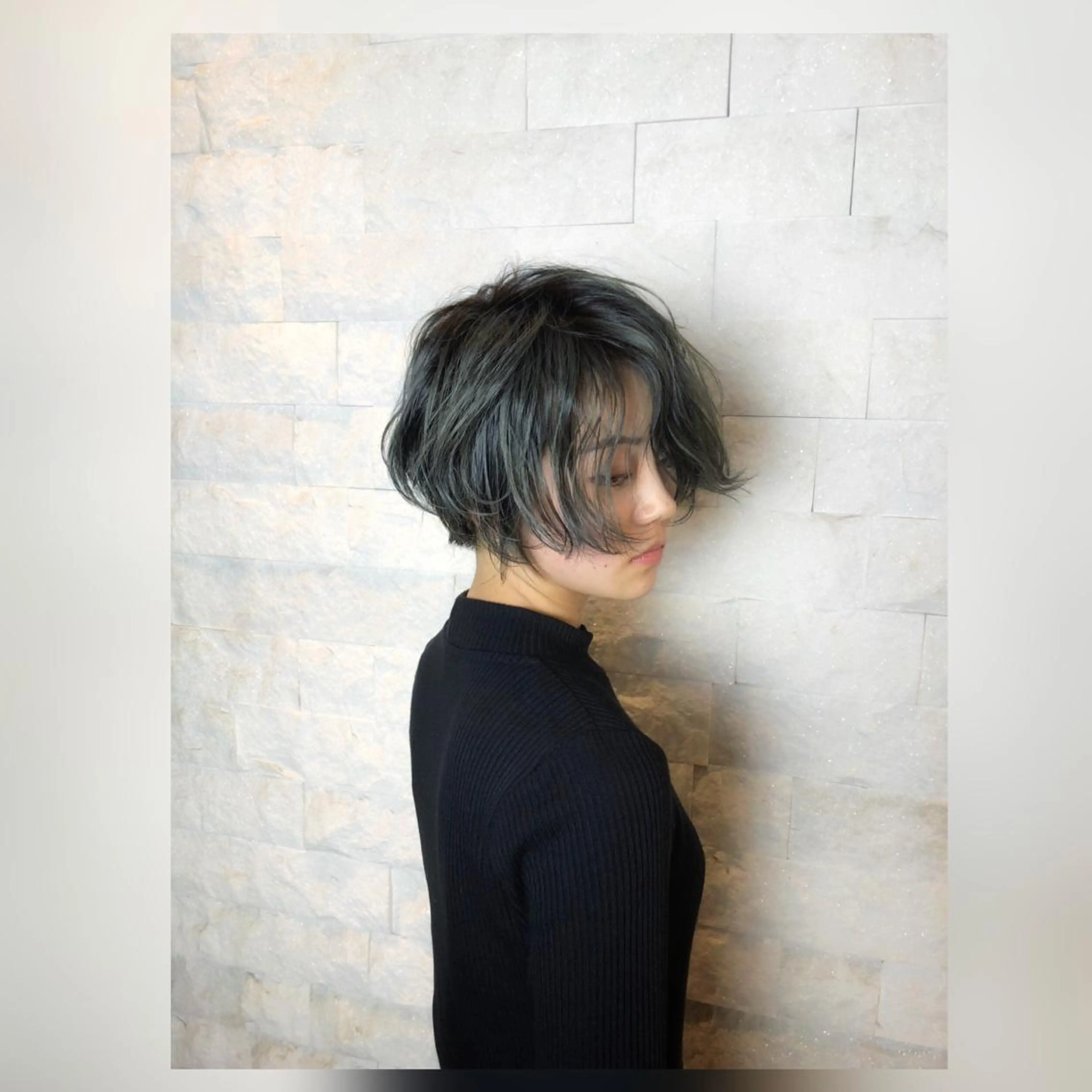 ショート 圧倒的美髪ストレート ツダケイタロウのヘアスタイル