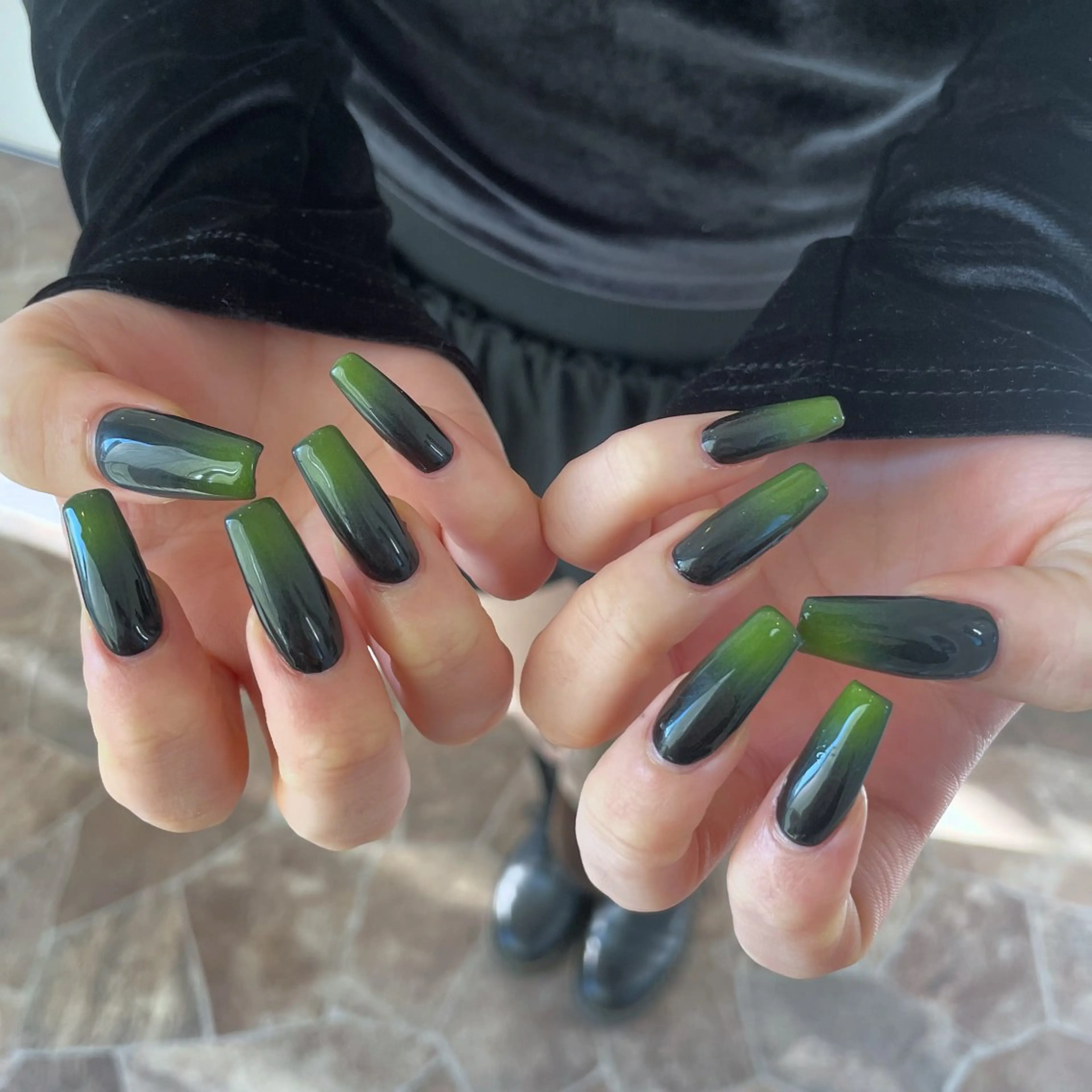 ネイル グリーン ハンドネイル WOLTOKYO 渋谷/RIAのネイルデザイン