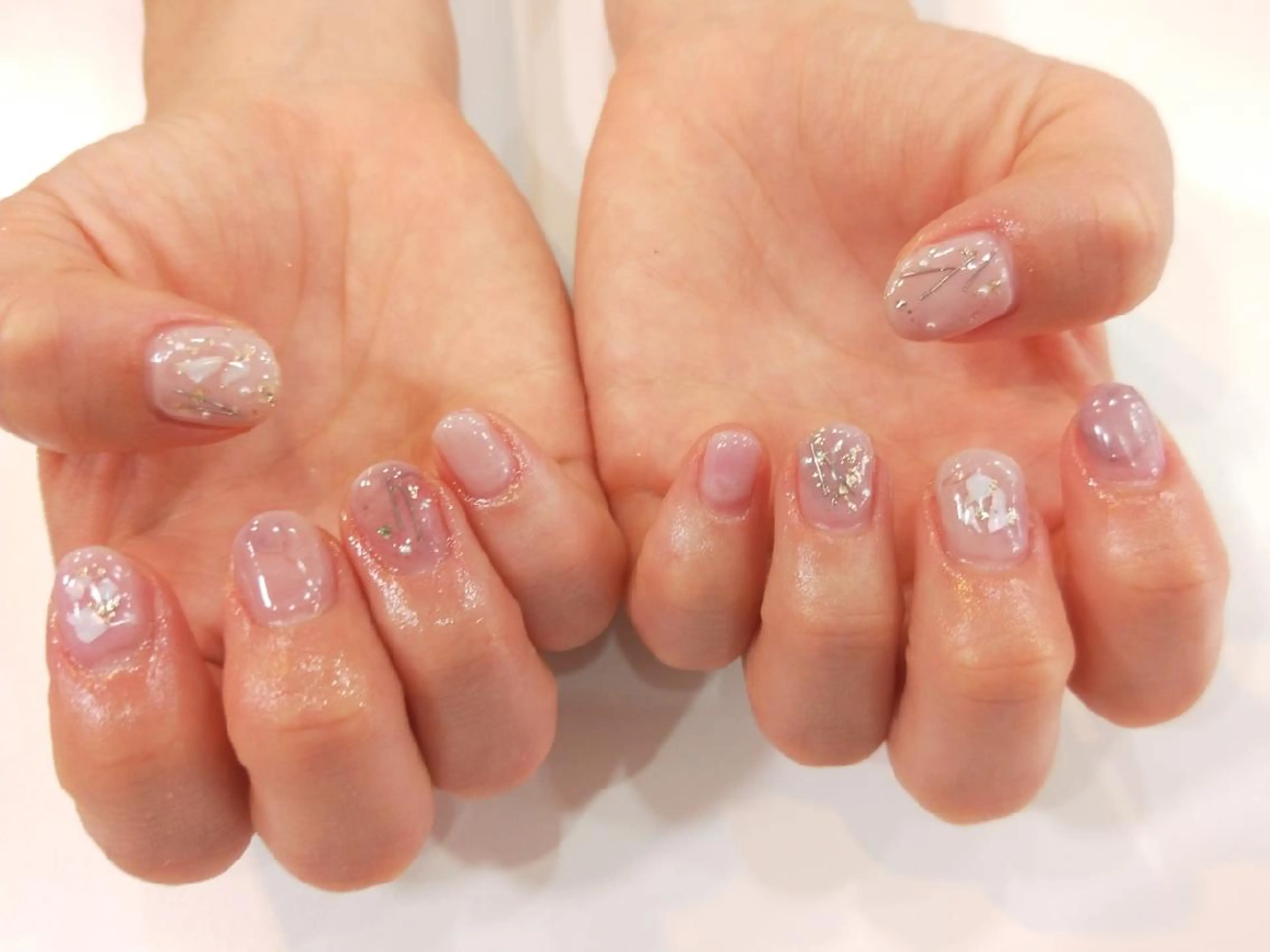 ネイル ハンドネイル ハンドケア R'well所属・はばすみれ🎀ﾈｲﾙ 光ﾌｪｲｼｬﾙ ﾍｱのネイルデザイン